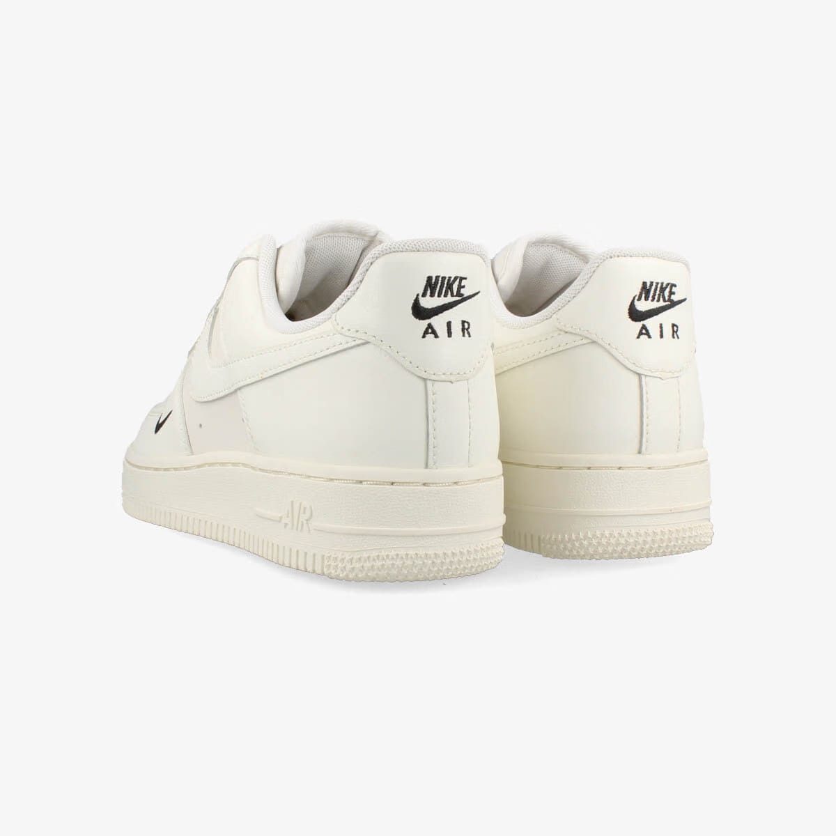 NIKE WMNS AIR FORCE 1 '07 ESSENTIAL TRK3
