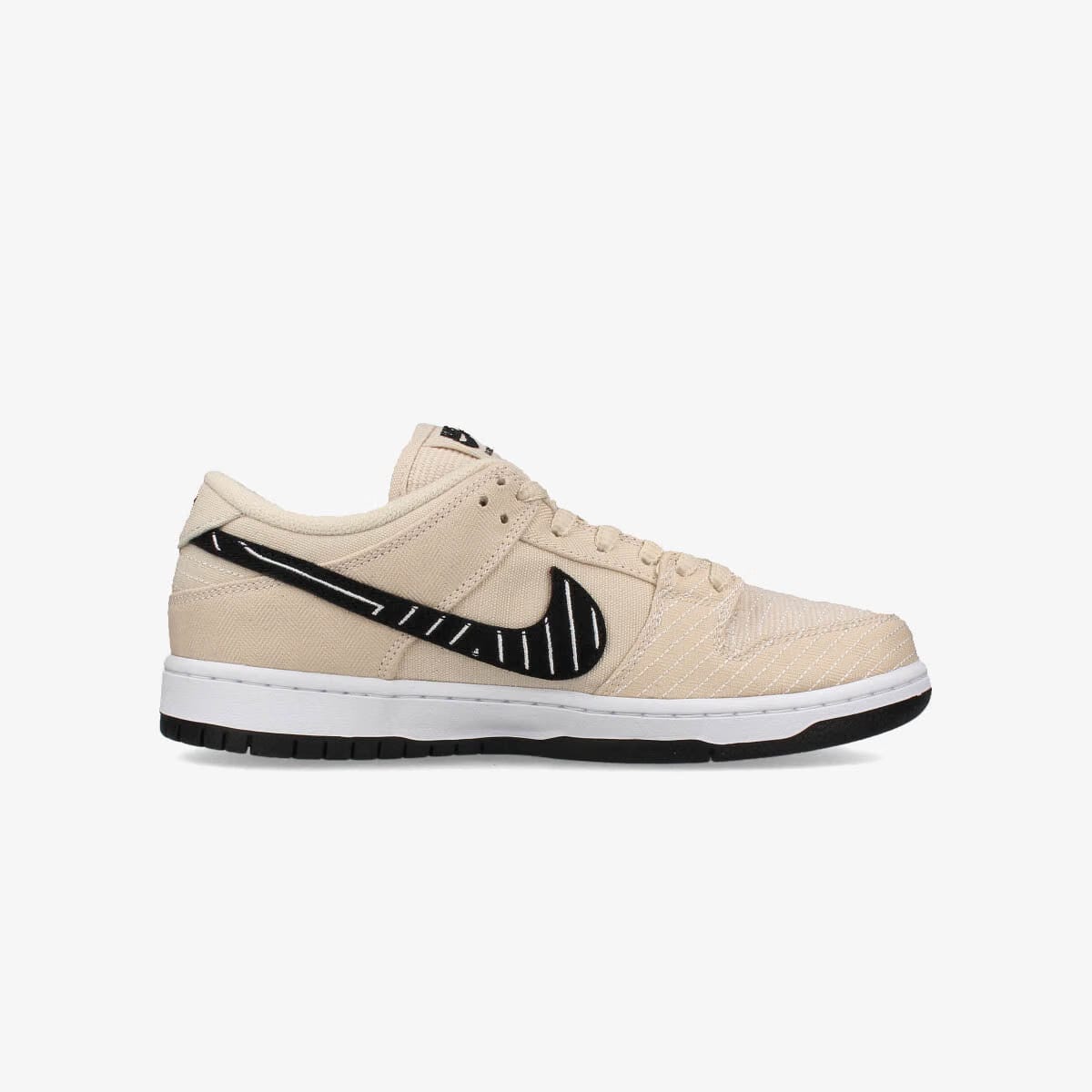NIKE SB DUNK LOW PRO QS -ALBINO & PRETO-