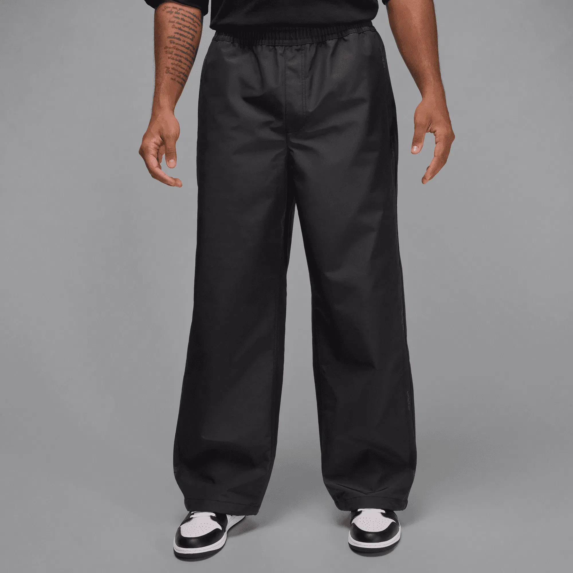 AIR JORDAN TRACK PANTS - OFF NOIR
