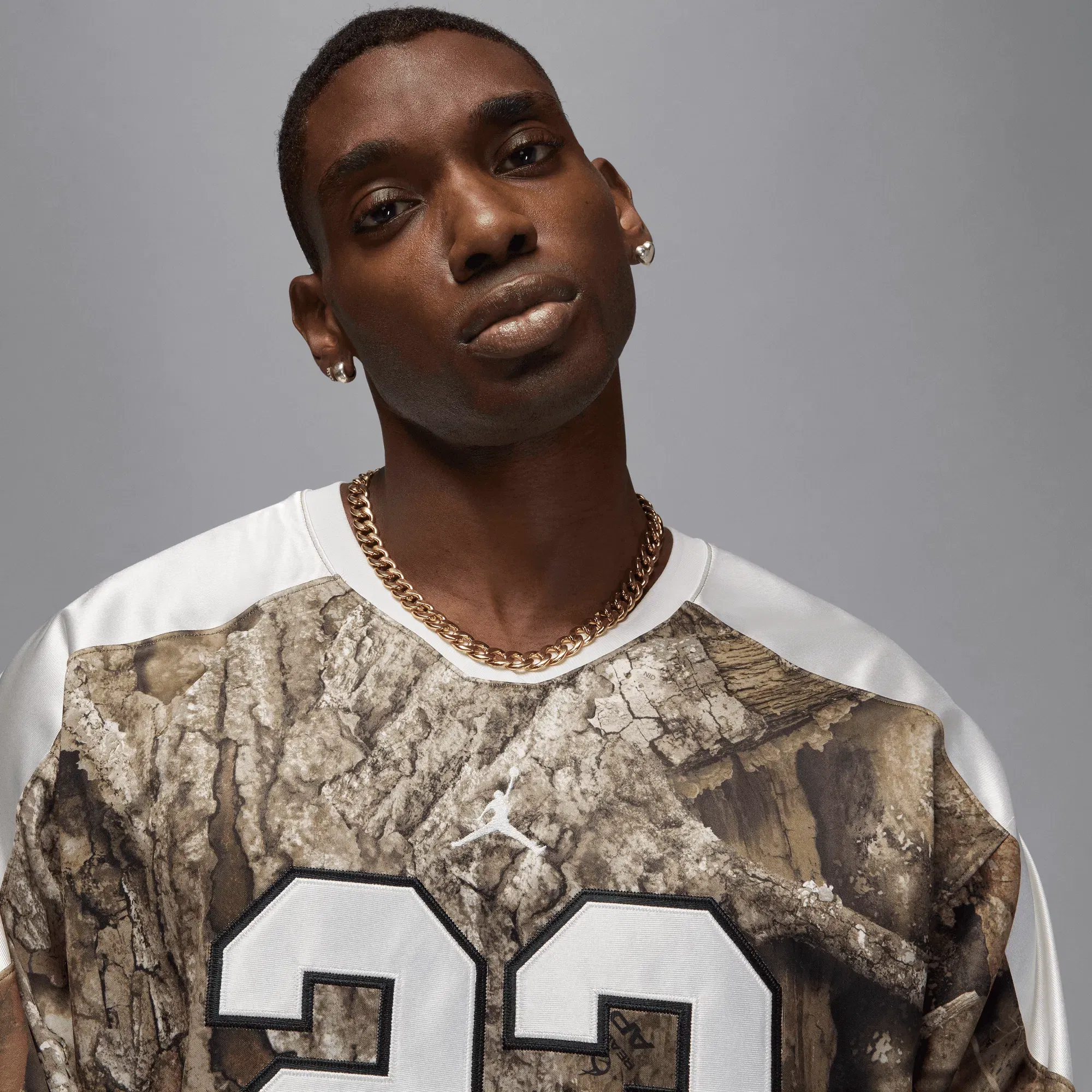 Air Jordan BROOKLYN REALTREE HOCKEY JERSEY - MEDIUM OLIVE / SAIL
