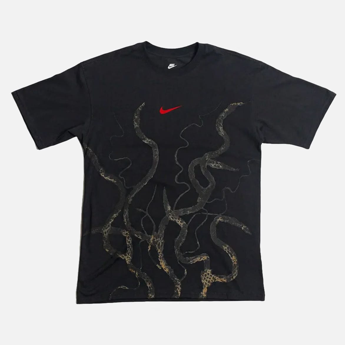 Nike STRANGER THINGS X NIKE MAX90 TEE - OFF NOIR / UNIVERSITY RED