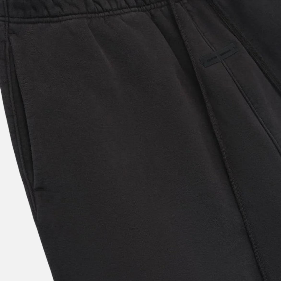 Fear of God Essentials HEAVY FLEECE FLARE SWEATPANT - VINTAGE BLACK