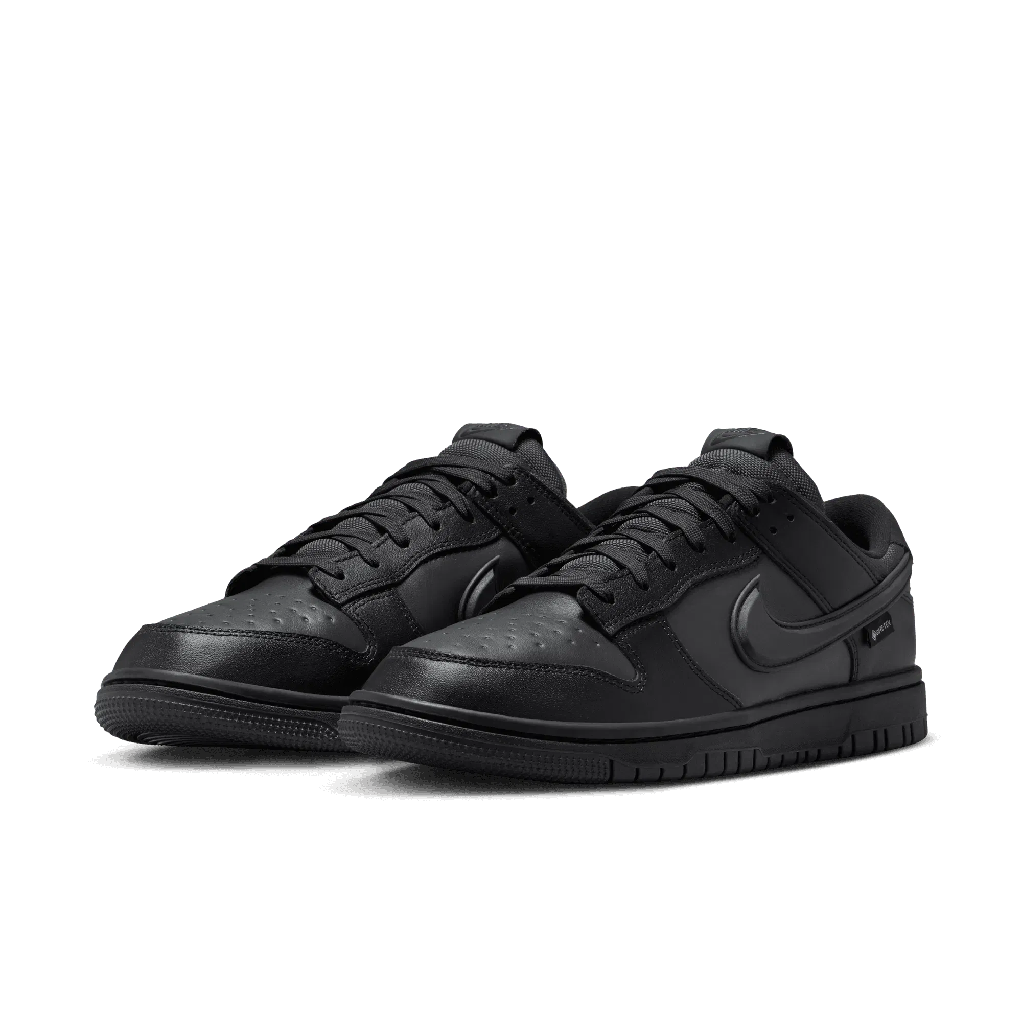 Nike DUNK LOW GTX "TRIPLE BLACK"
