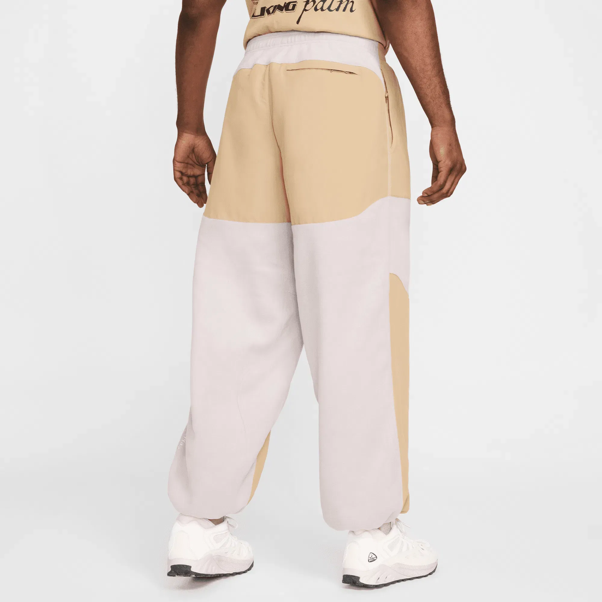 Nike ACG WOLF TREE PLUS FLEECE PANTS - COLLEGE GREY / PARACHUTE BEIGE