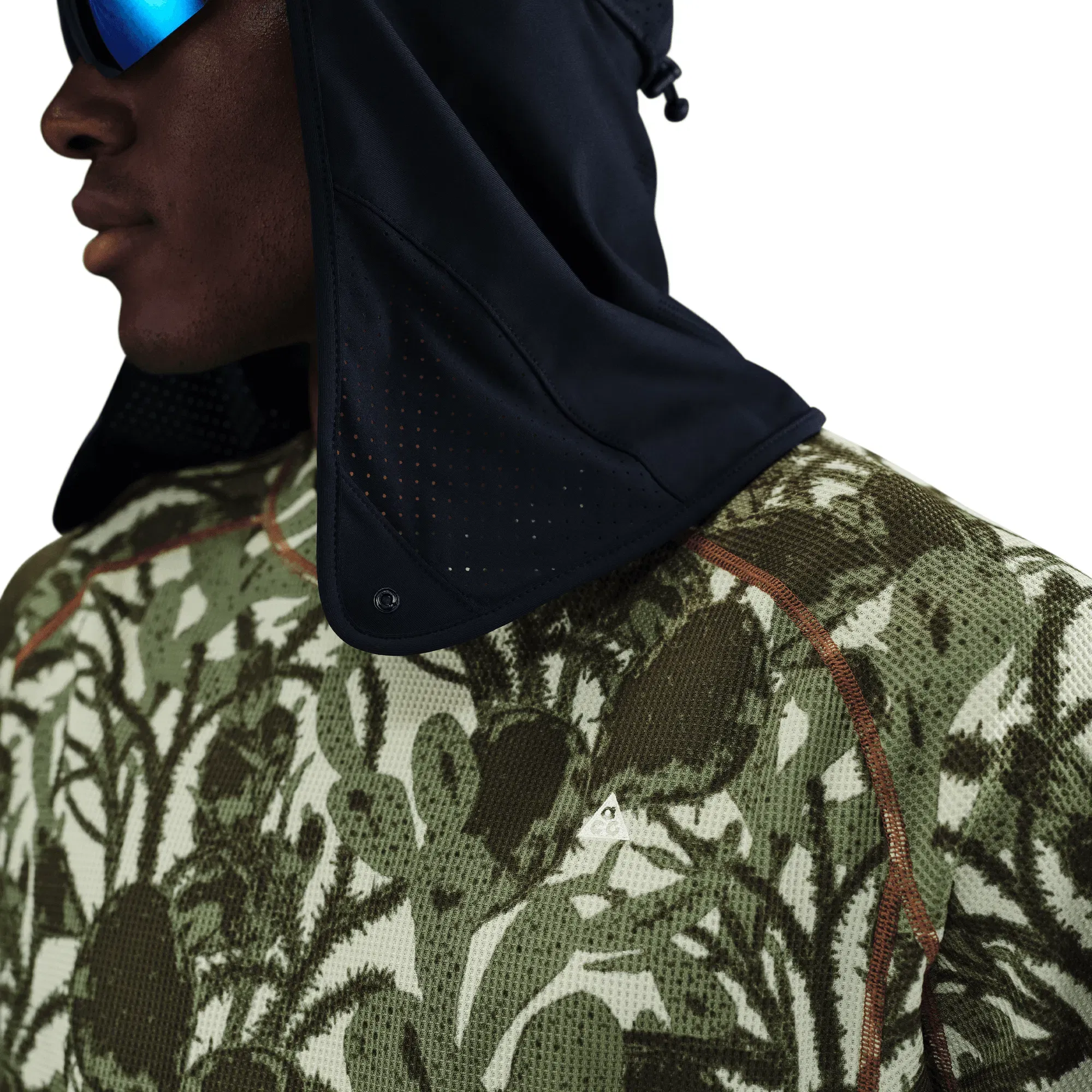 Nike ACG "CHINATI" DRI-FIT ADV TEE - LIGHT KHAKI / CARGO KHAKI