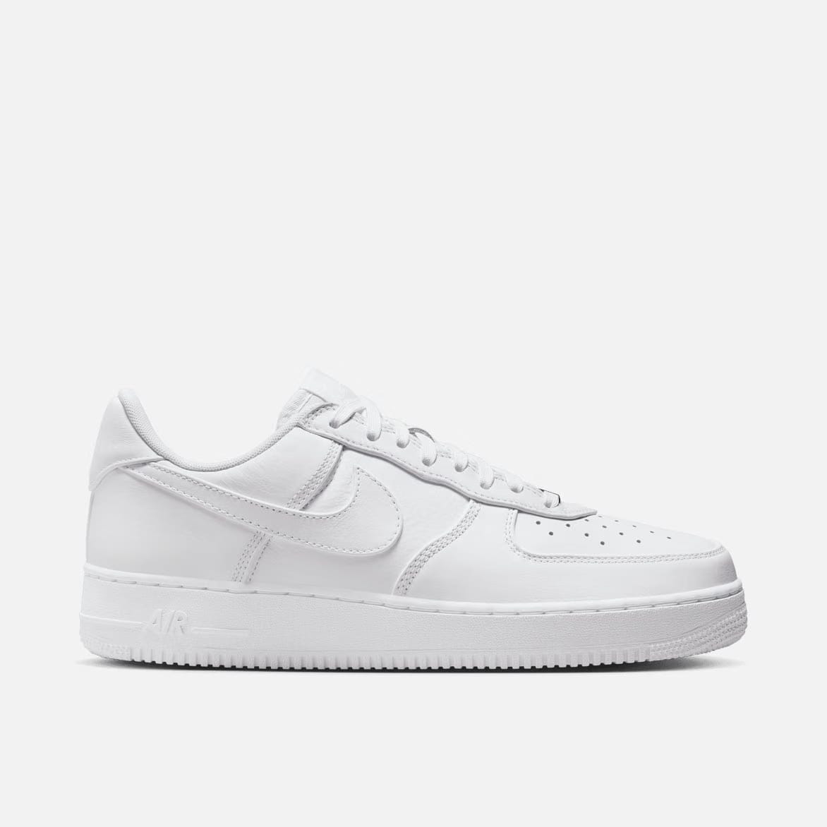 Nike AIR FORCE 1 LOW RETRO PRM "TRIPLE WHITE"