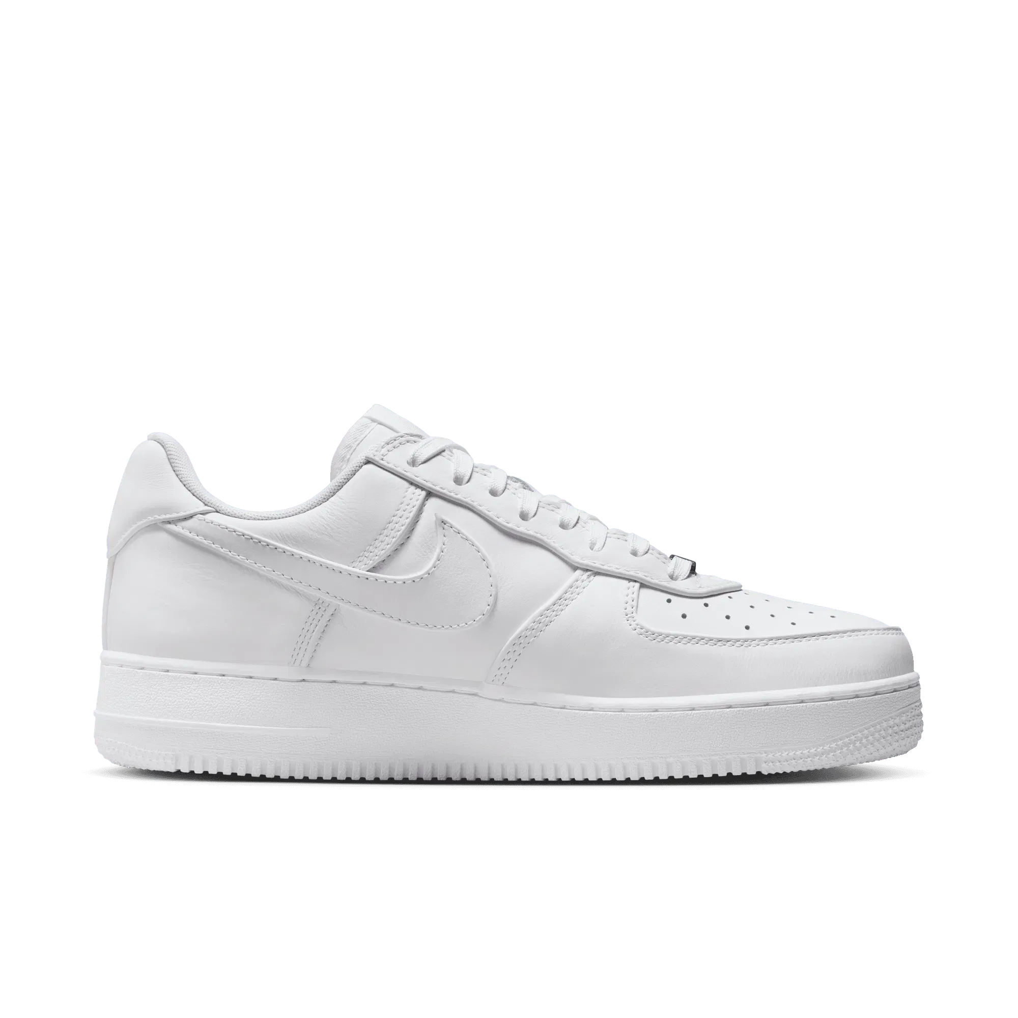 Nike AIR FORCE 1 LOW RETRO PRM "TRIPLE WHITE"