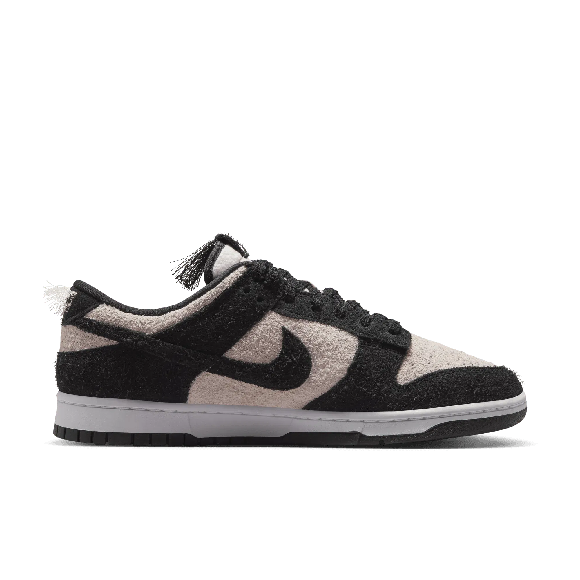 Nike DUNK LOW RETRO SE "SUEDE PANDA"
