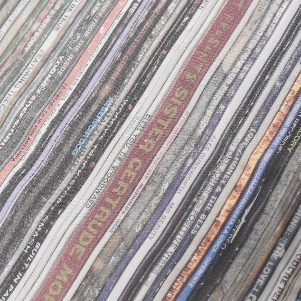 CORNER STORE_ CRATE DIGGERS PHILADELPHIA RECORD CRATE PRINT TEE - MULTI