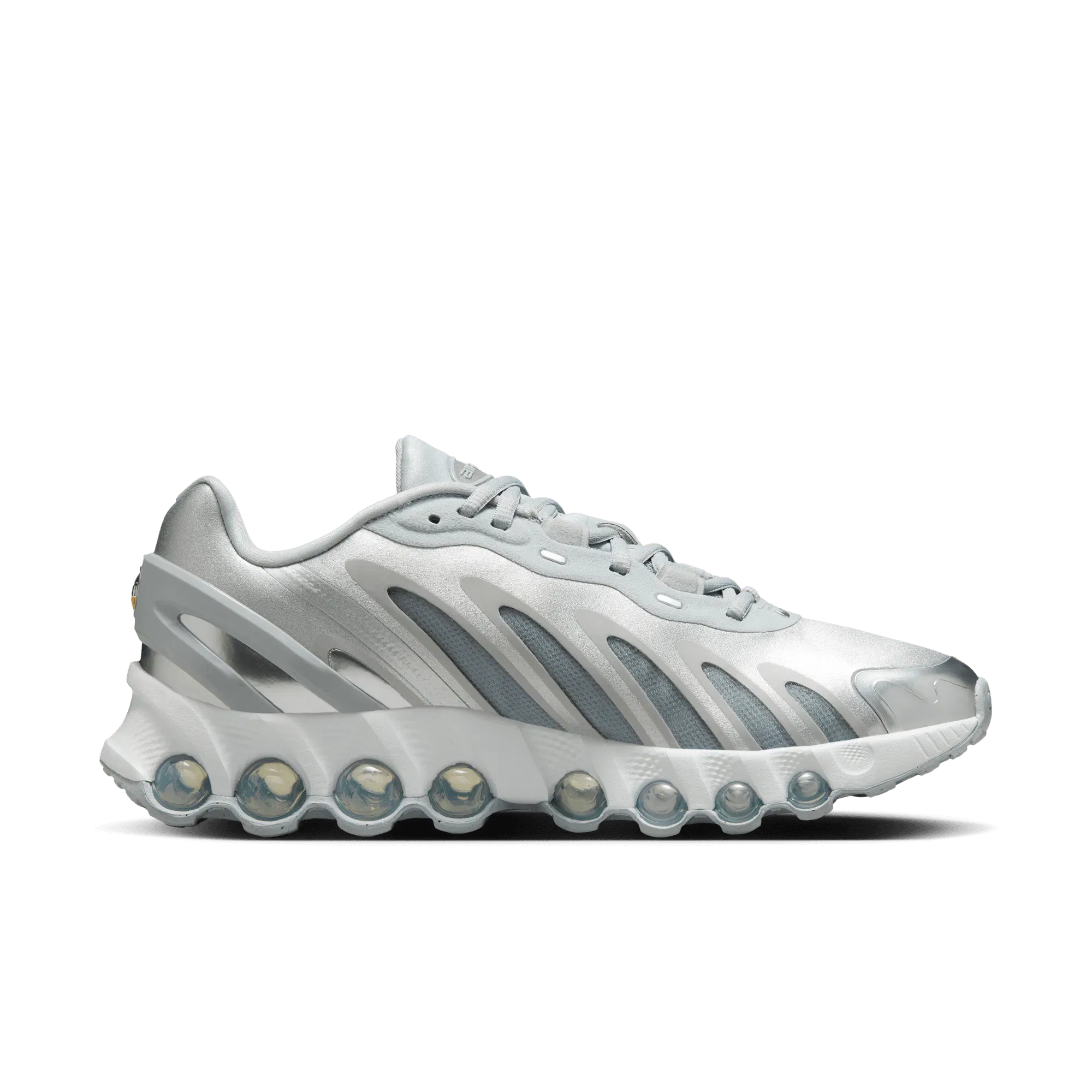 Nike WMNS AIR MAX DN8 - WOLF GREY / METALLIC SILVER