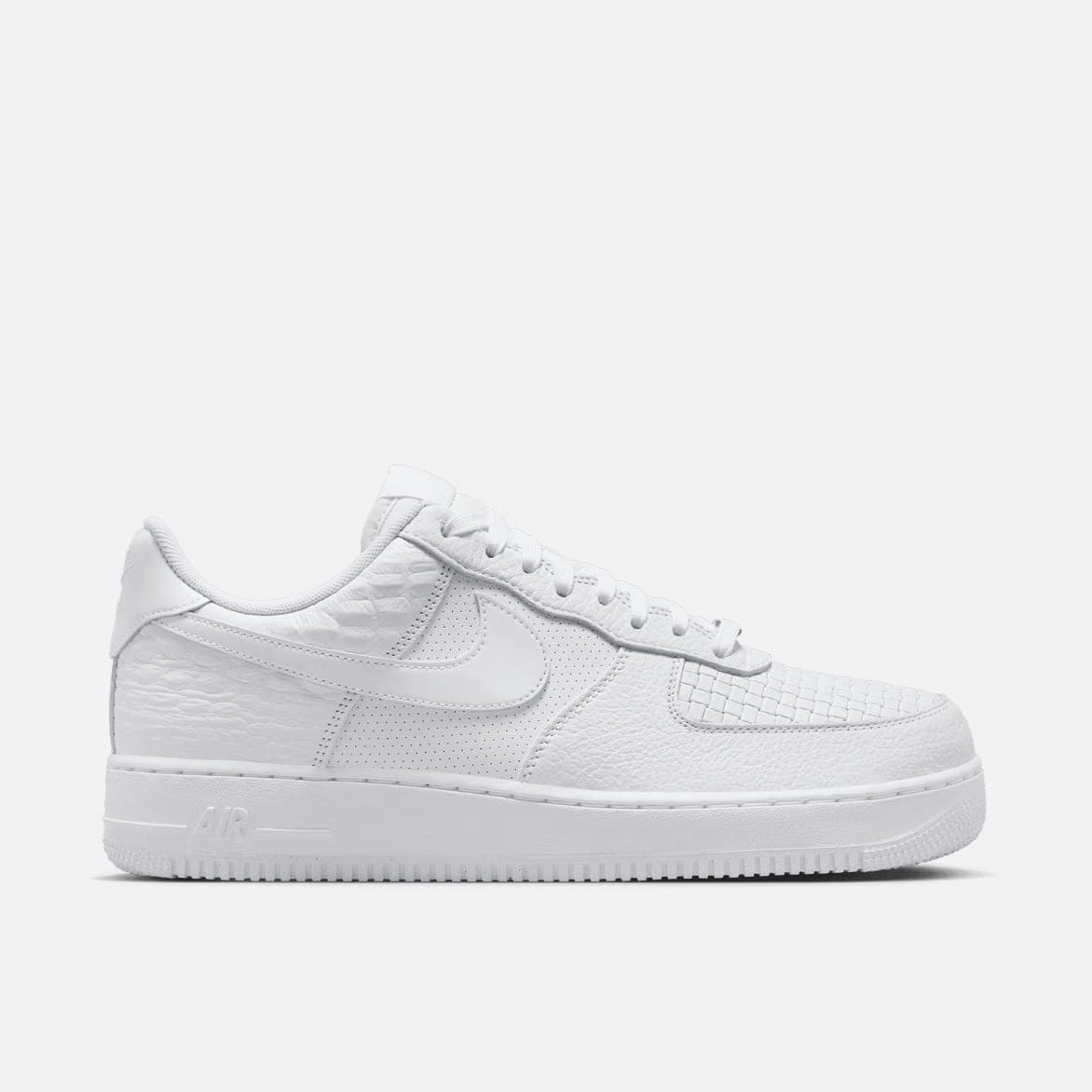 Nike AIR FORCE 1 `07 LV8 "WHITE MULTI PRINTS"