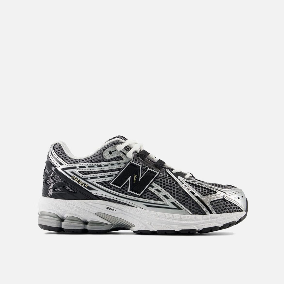 New Balance 1906R (GS) - SILVER METALLIC / BLACK