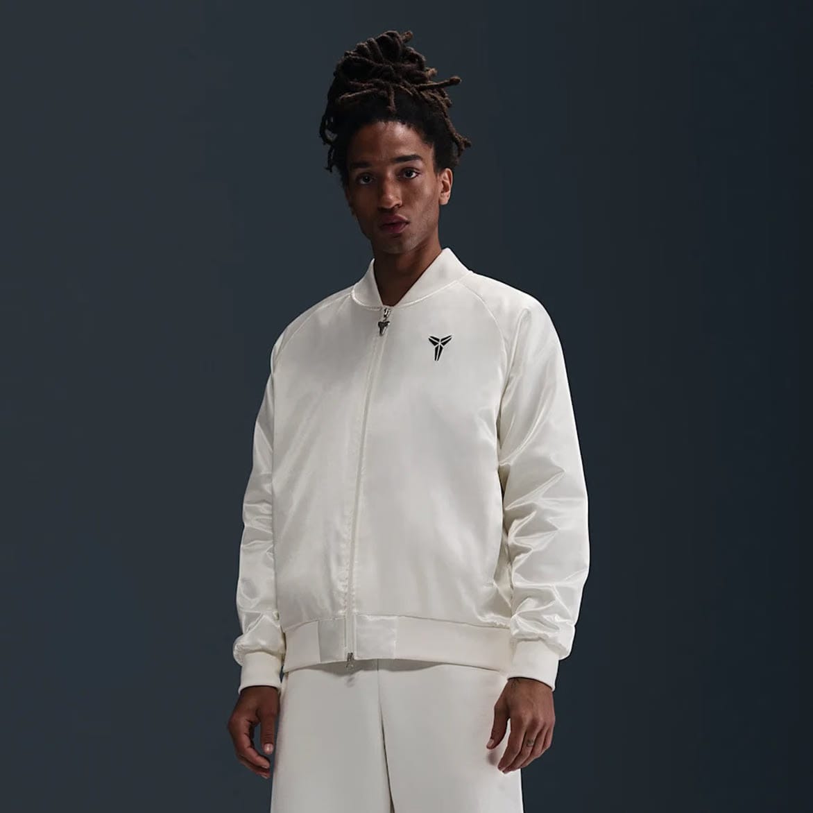 Nike KOBE "YEAR OF MAMBA" THERMA-FIT JACKET - SAIL / BLACK