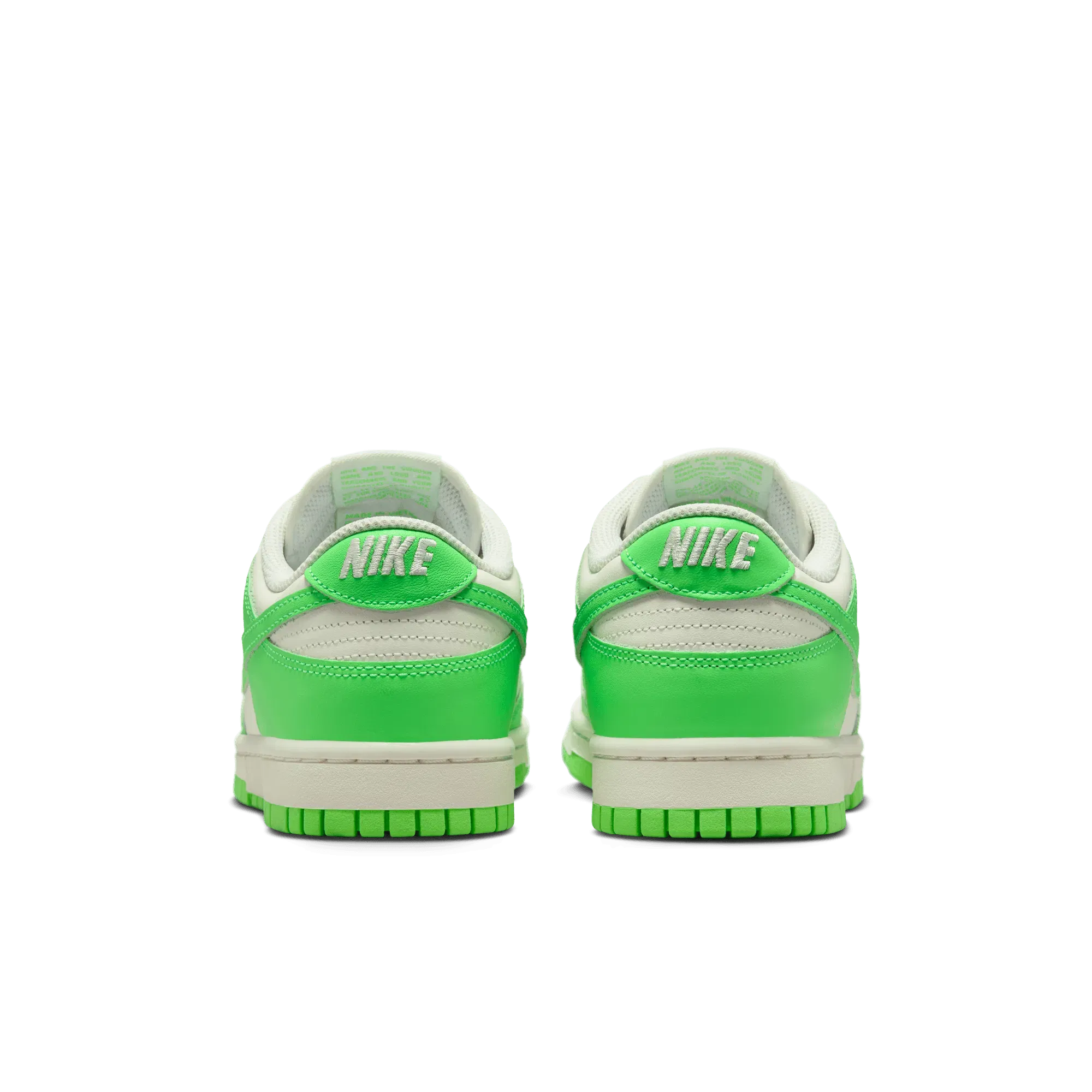 Nike WMNS DUNK LOW "GREEN STRIKE"