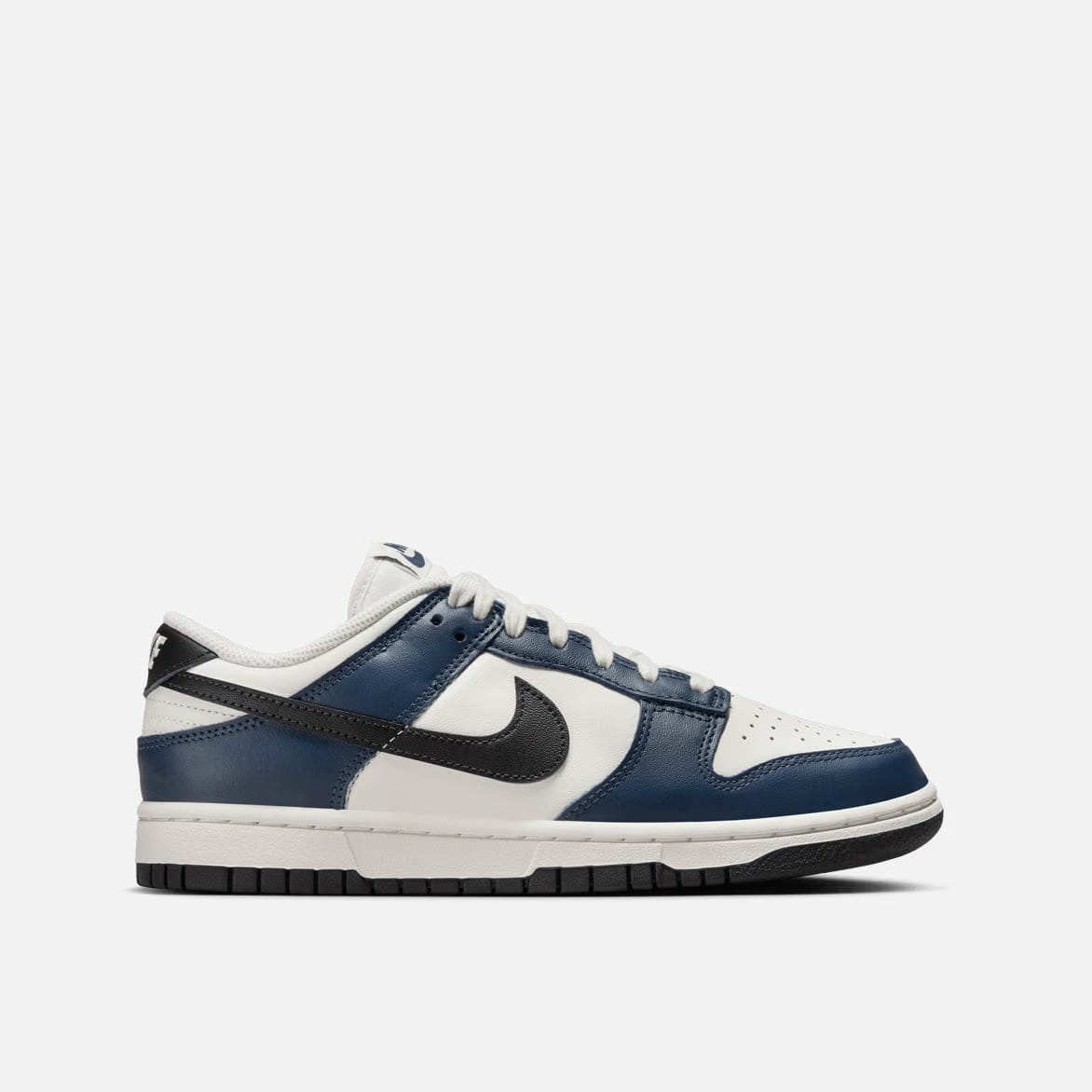 Nike WMNS DUNK LOW "ARMORY NAVY"