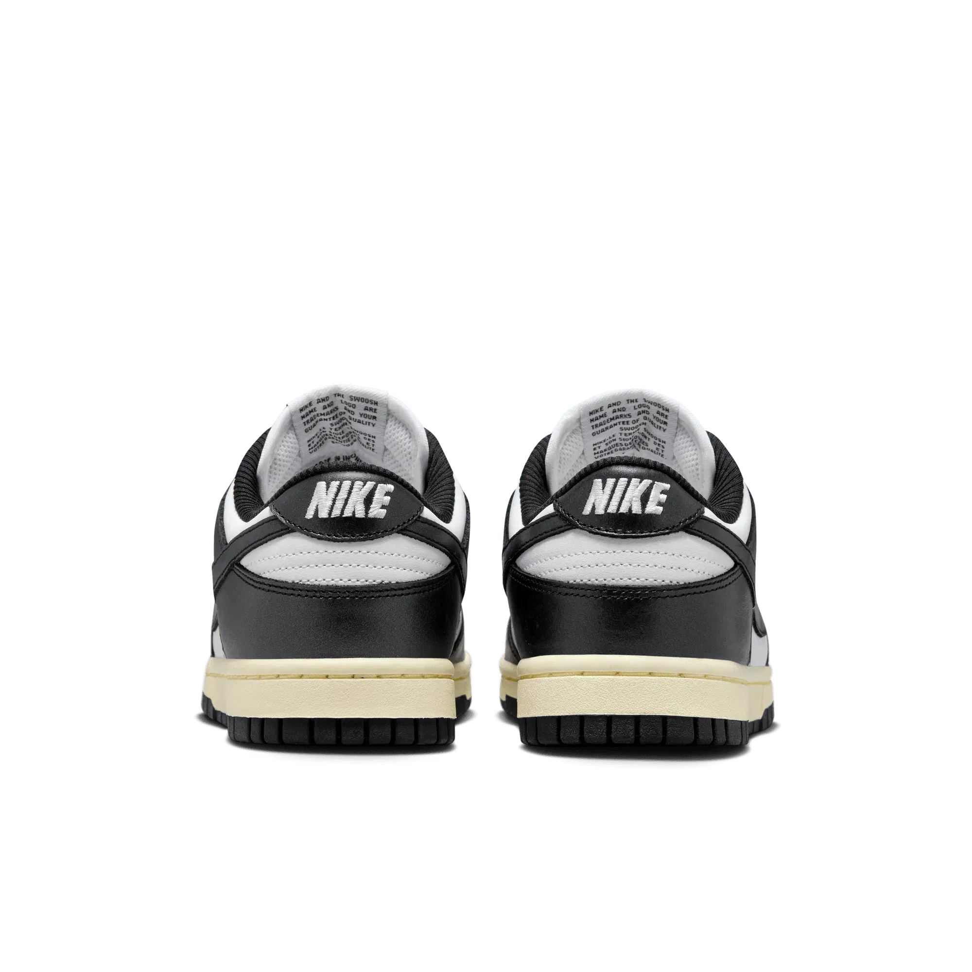 Nike WMNS DUNK LOW VINTAGE "BLACK / WHITE"