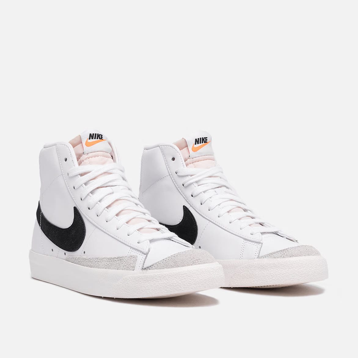 Nike WMNS BLAZER MID`77 - WHITE / BLACK