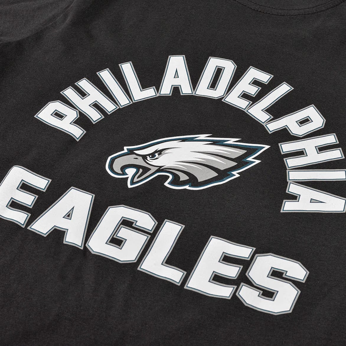 47 BRAND PHILADELPHIA EAGLES ARCH SUPER VIRAL TEE - BLACK / WHITE