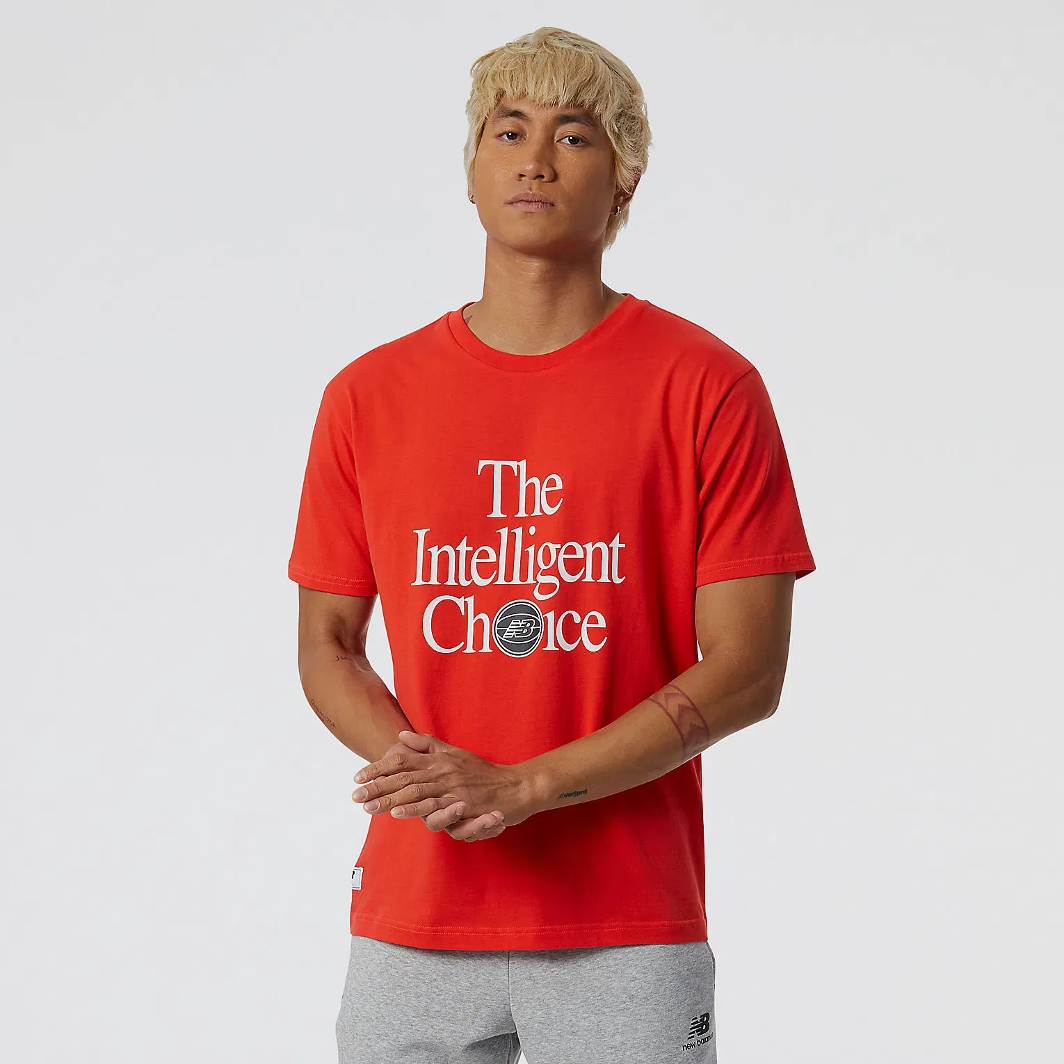 New Balance NB Hoops Essential Tee - ENERGY RED