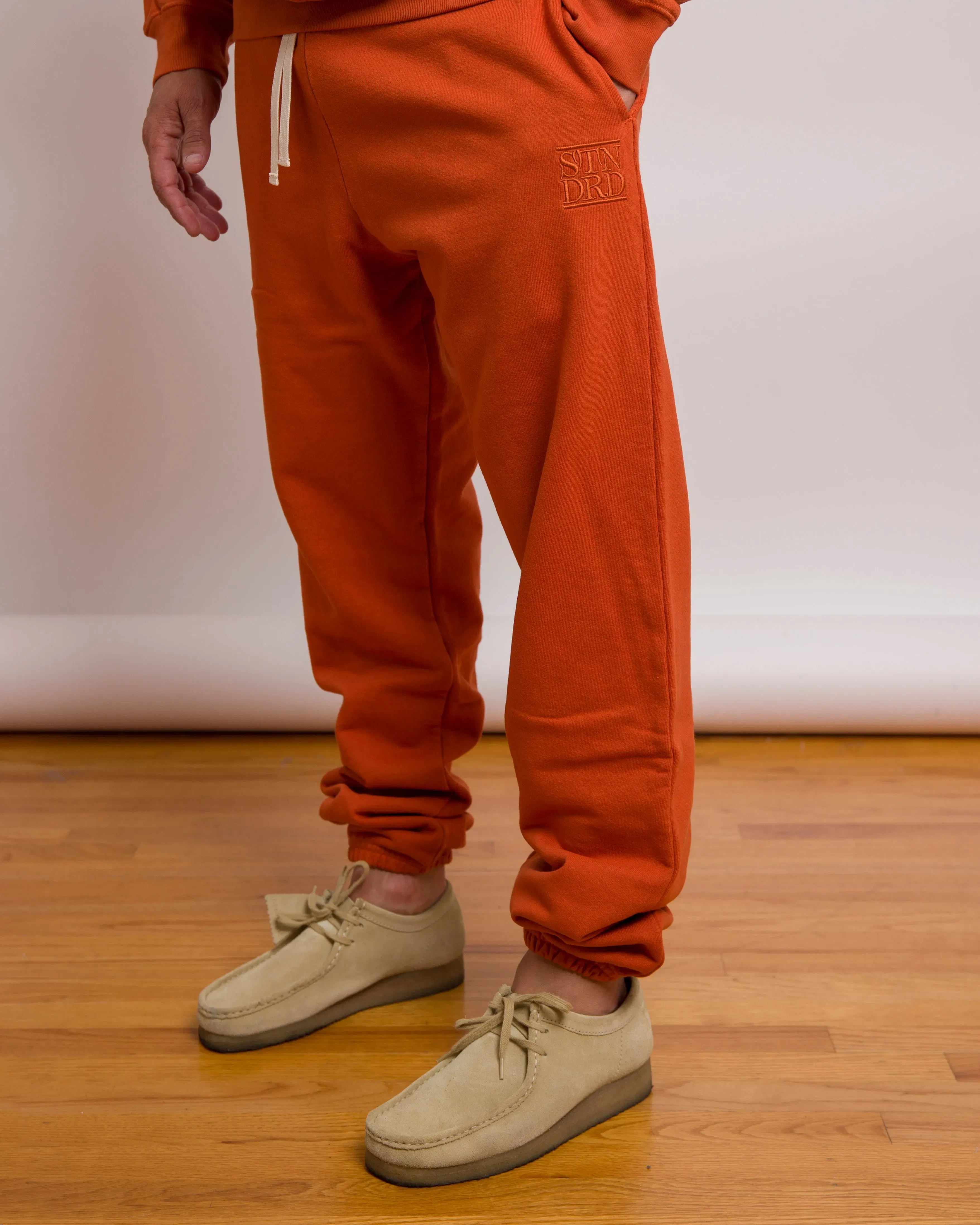 STANDARD ISSUE BJ BETTS X STANDARD ISSUE SWEATPANT - RUST