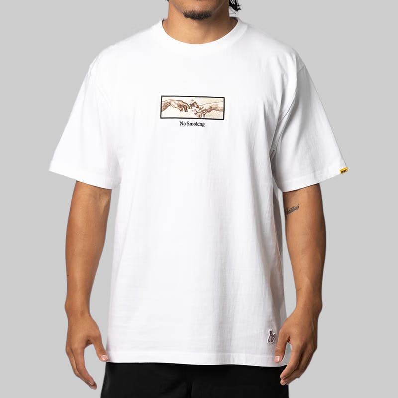 FR2 Embroidery No Smoking Art T-Shirt - White