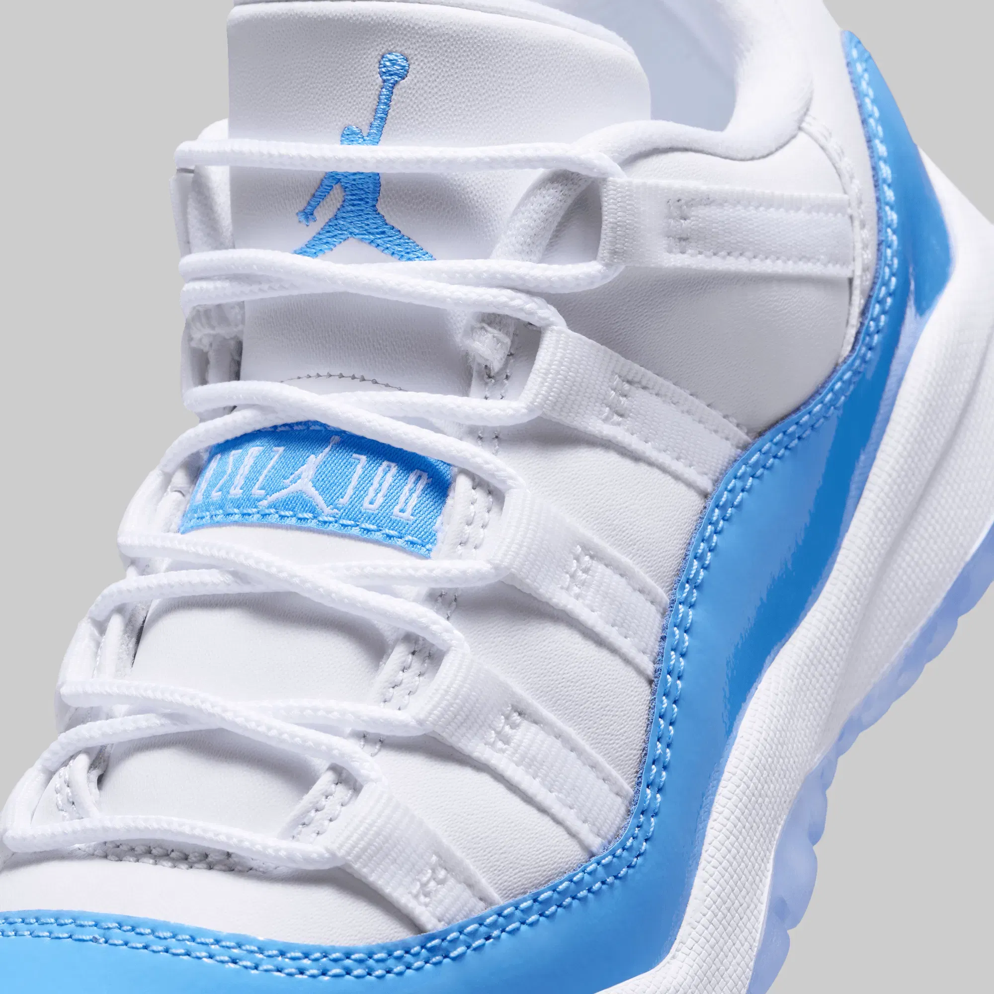 Air Jordan 11 Low (Pre School) "University Blue"