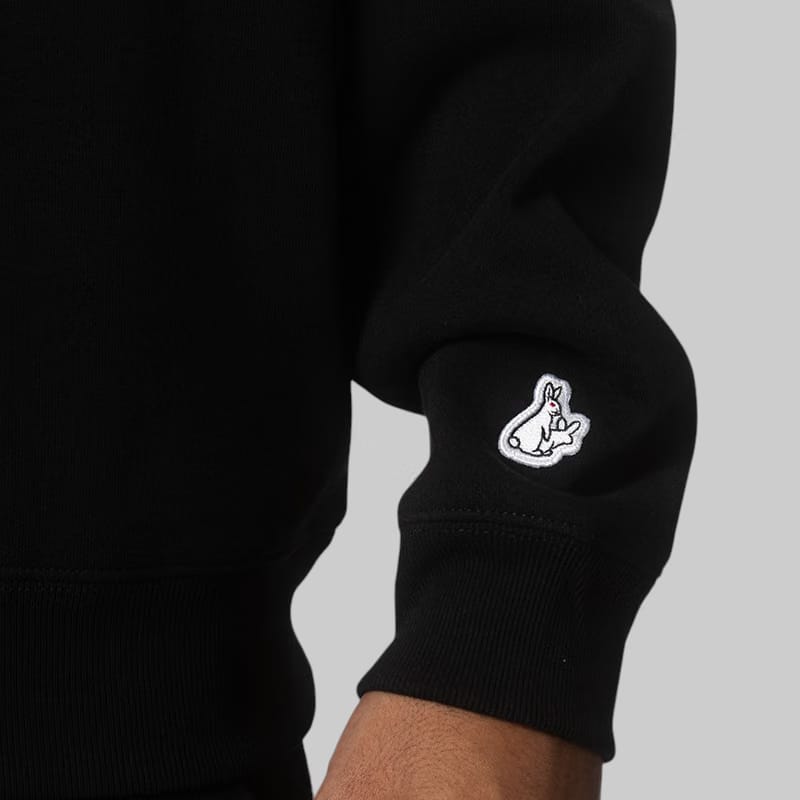 FR2 Embroidery Egg Sushi Rabbit Sweatshirt - Black