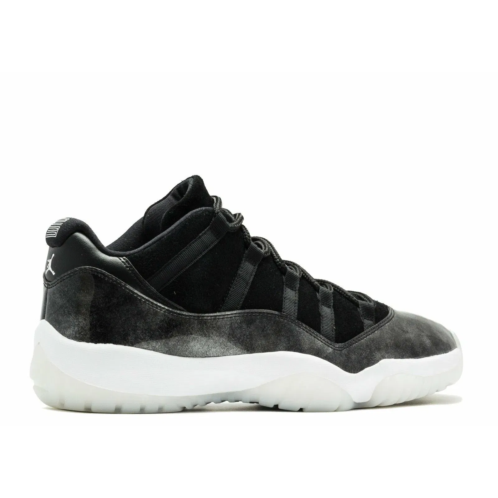 Air Jordan 11 Retro Low 'Barons' (2017)