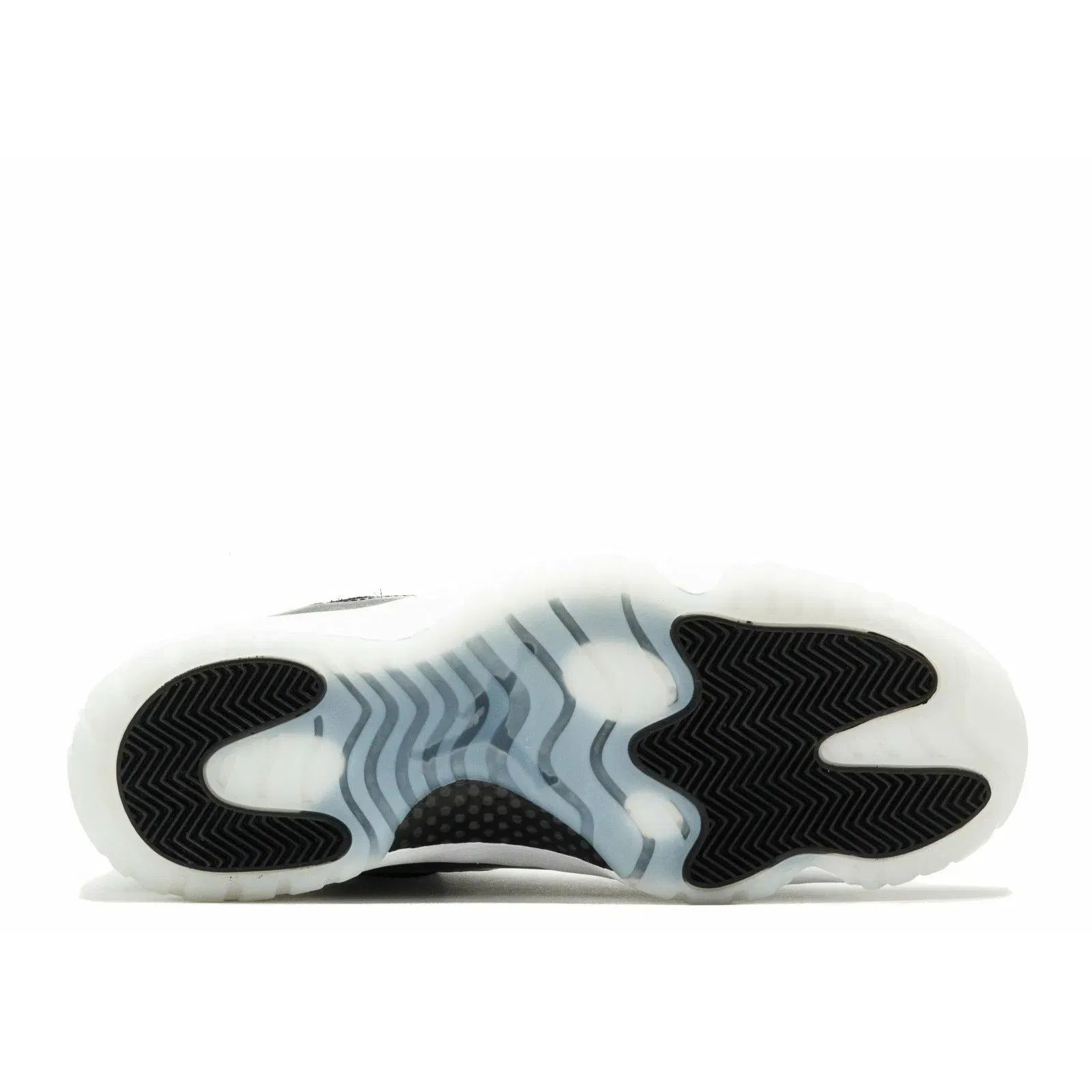 Air Jordan 11 Retro Low 'Barons' (2017)