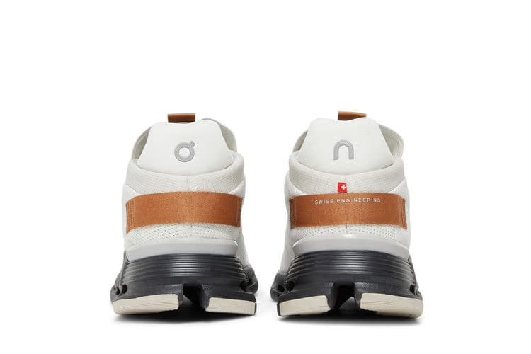 Cloudnova White Pecan