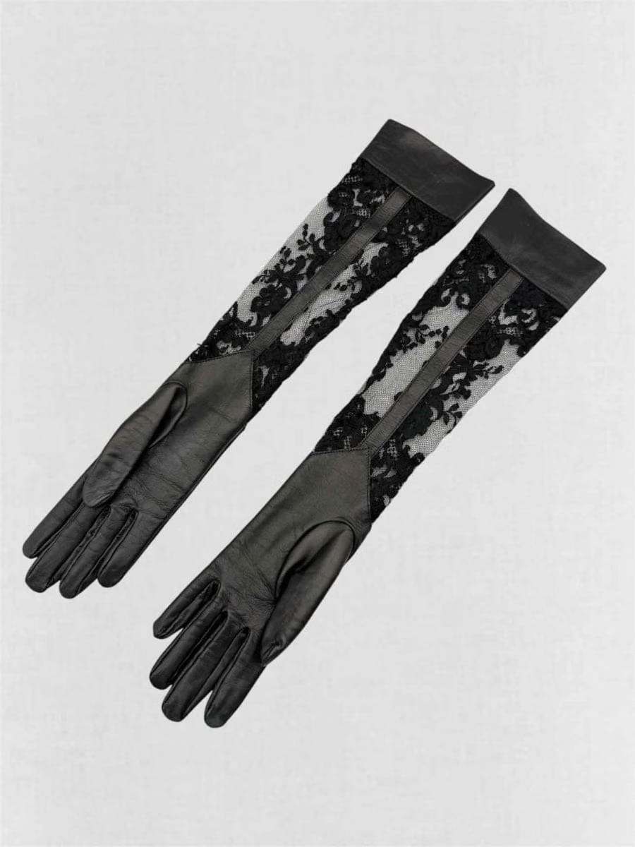 AGENT PROVOCATEUR Lovella Black Floral Lace Gloves