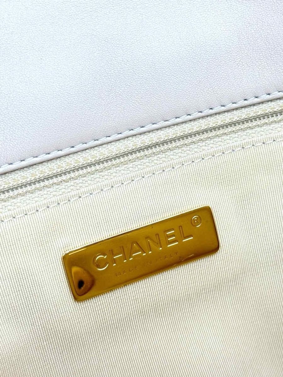 CHANEL 19 Flap Cream Quilted Shoulder Bag