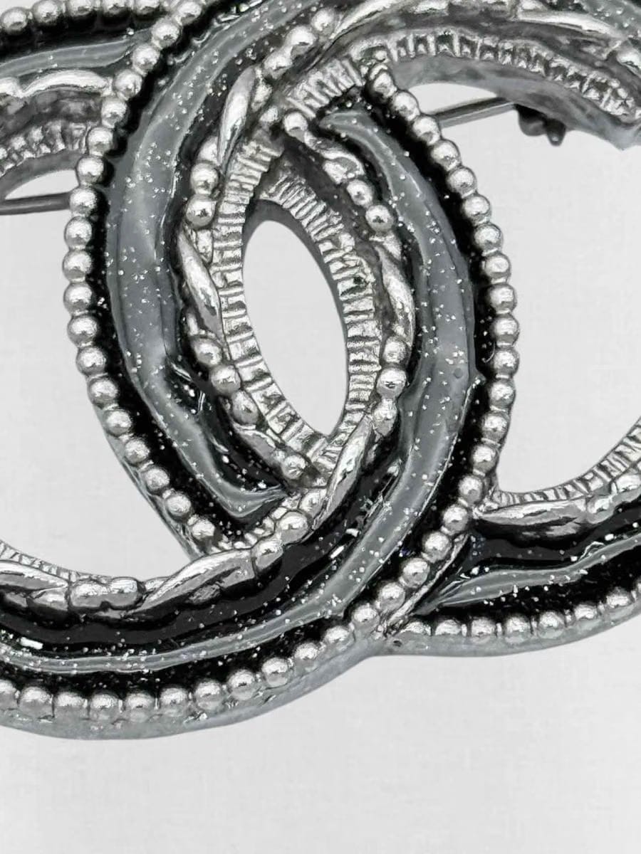 CHANEL Fashion Brooch
