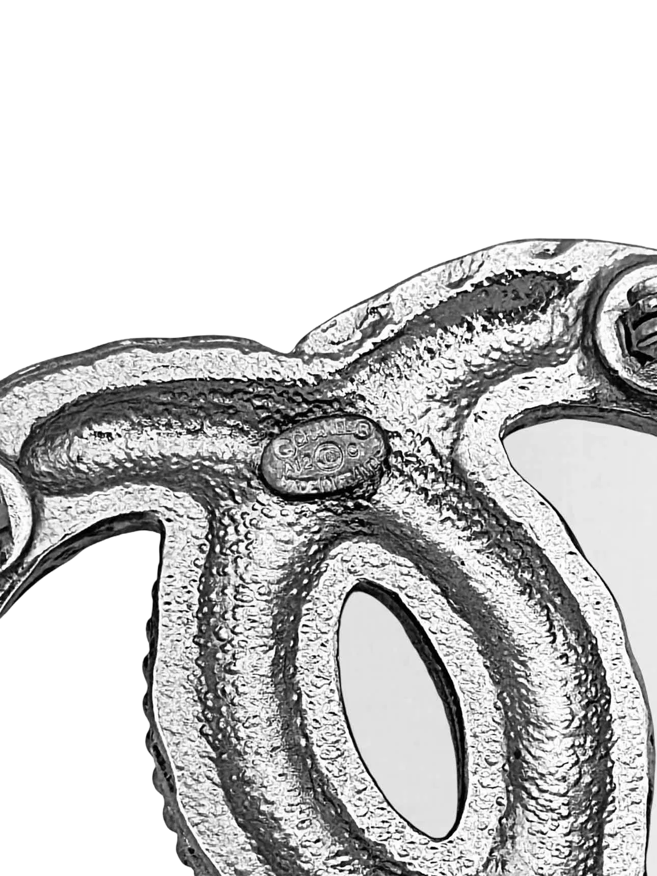 CHANEL Fashion Brooch