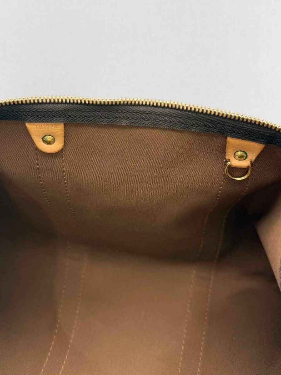 LOUIS VUITTON Keepall Brown Monogram Duffel bag