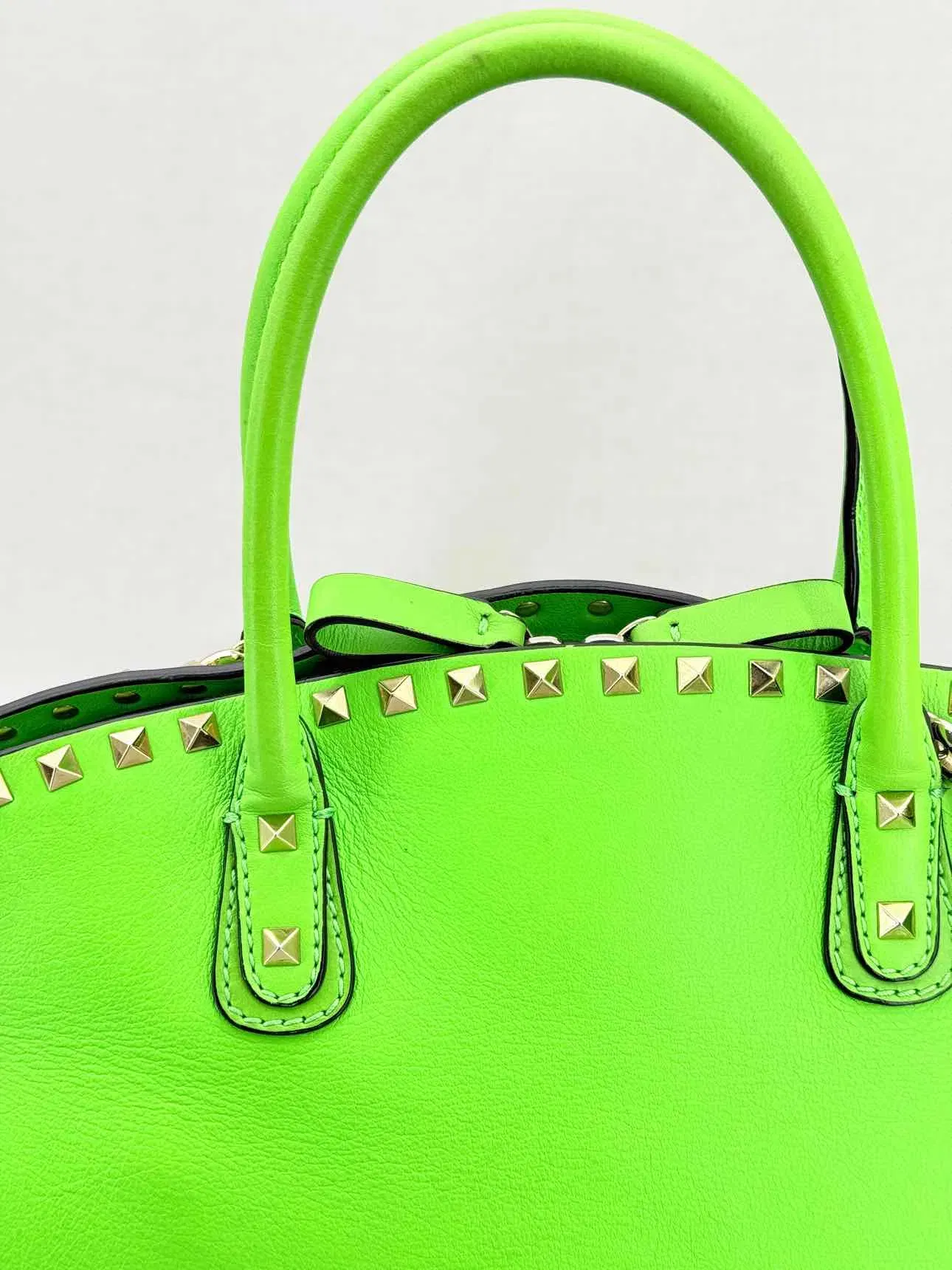 VALENTINO GARAVANI Rockstud Neon Green Tote Bag