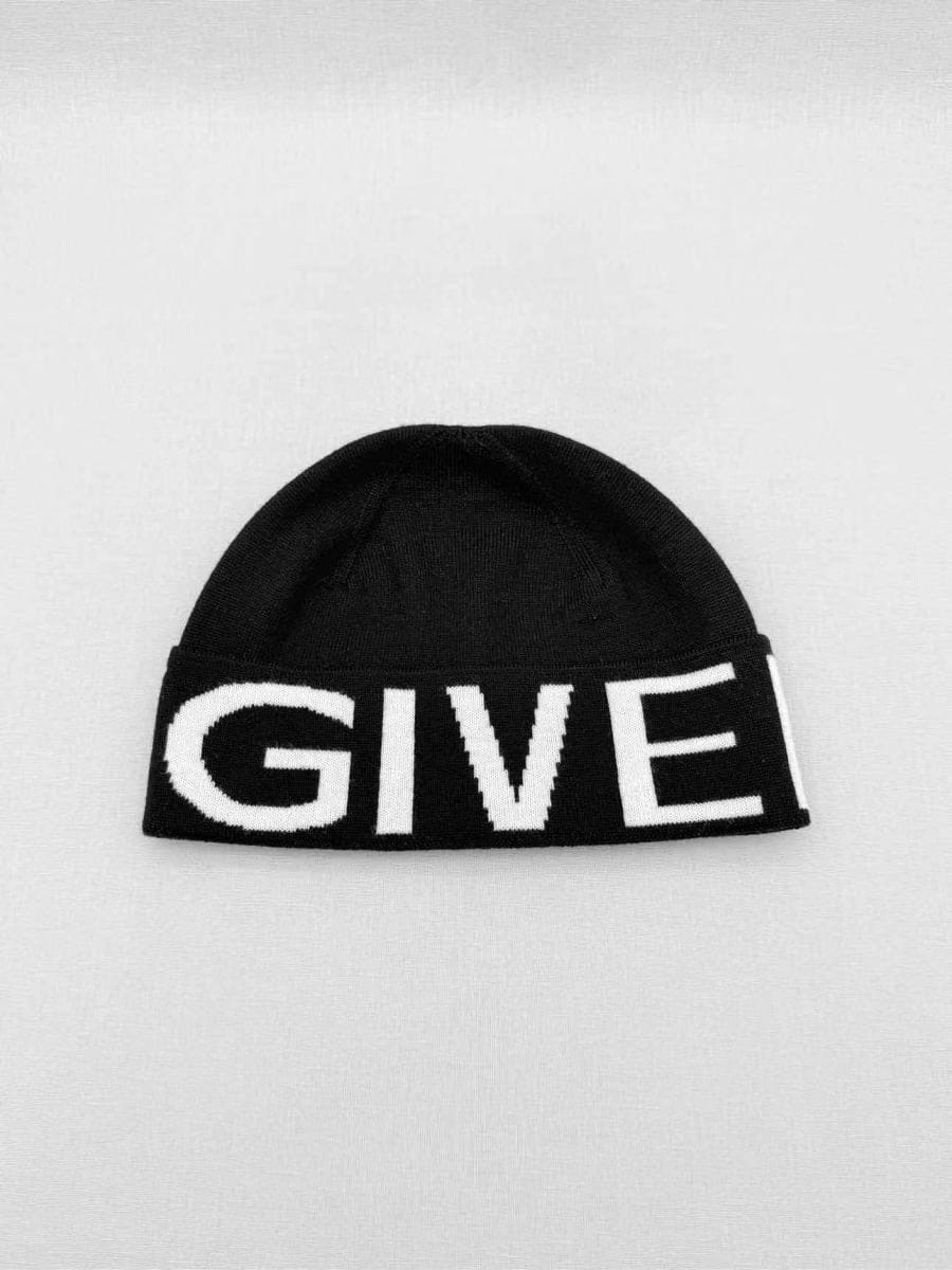 GIVENCHY Black & White Jacquard Beanie