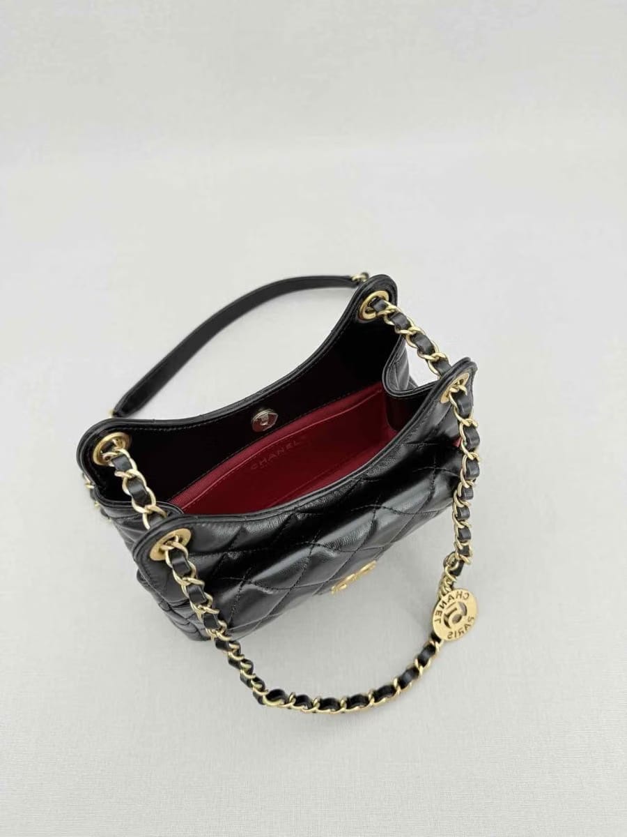 CHANEL Wavy CC Hobo Black Quilted Shoulder Bag