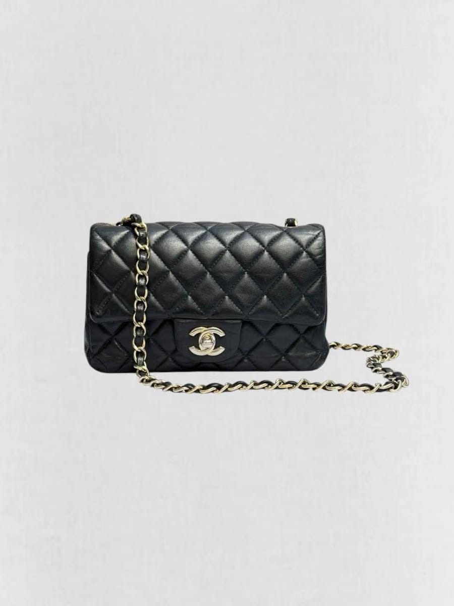 CHANEL Classic Single Flap Black Quilted Shoulder Bag