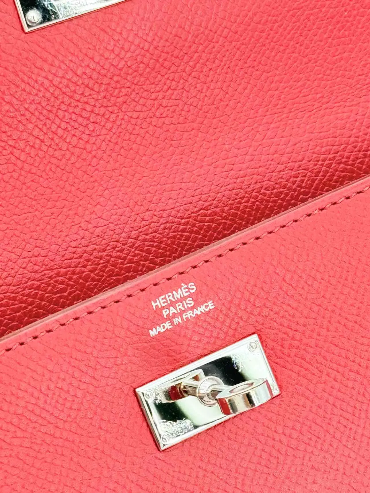 HERMES Red Continental Wallet