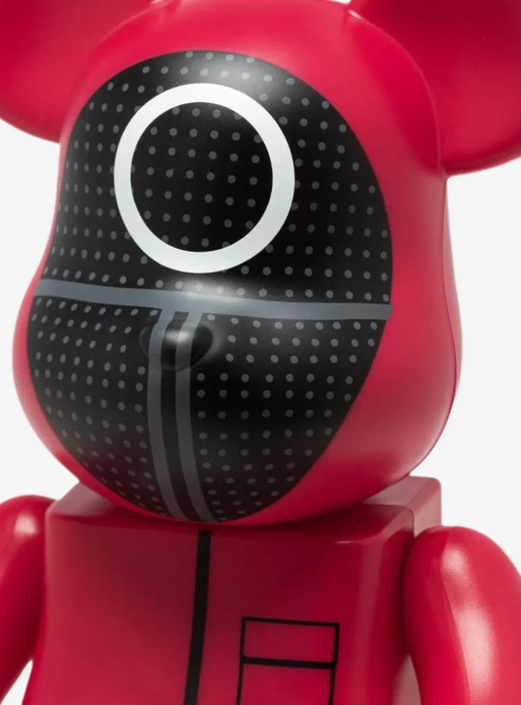 Bearbrick x Squid Game Guard (Circle) 100% & 400% Set