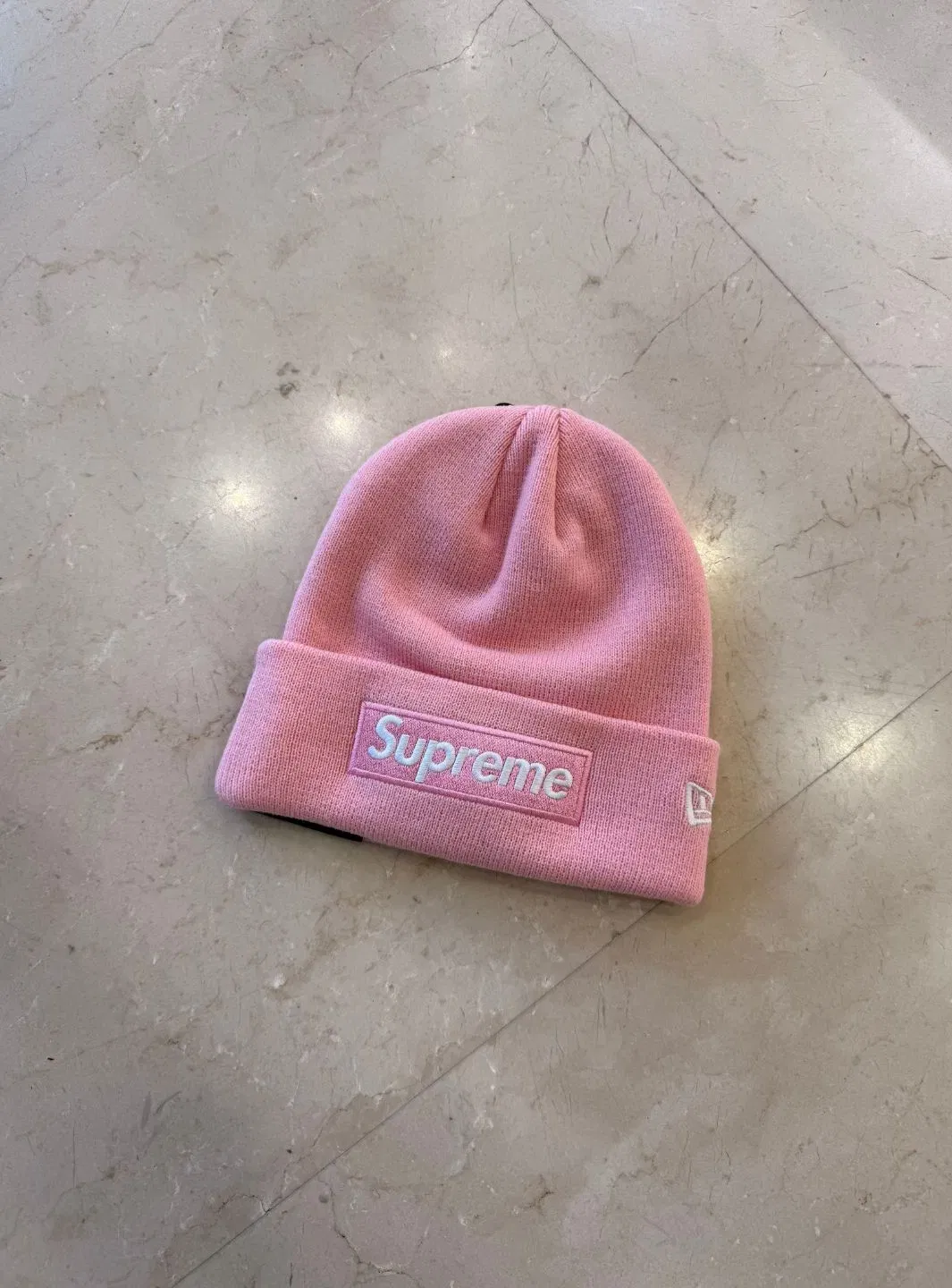 Supreme New Era Box Logo Beanie Dusty Pink (FW24)
