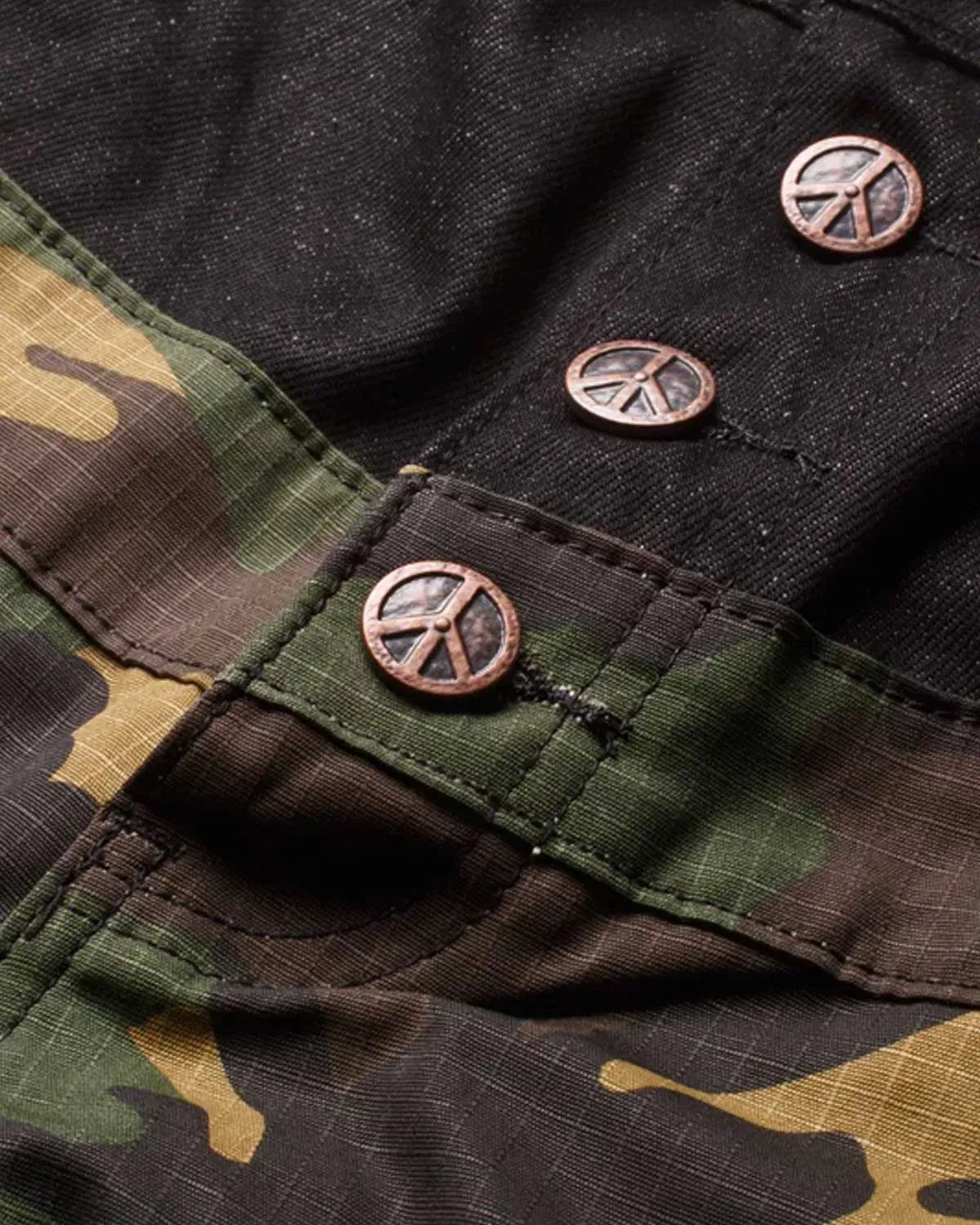 Boredom Kills Double Pants Camo