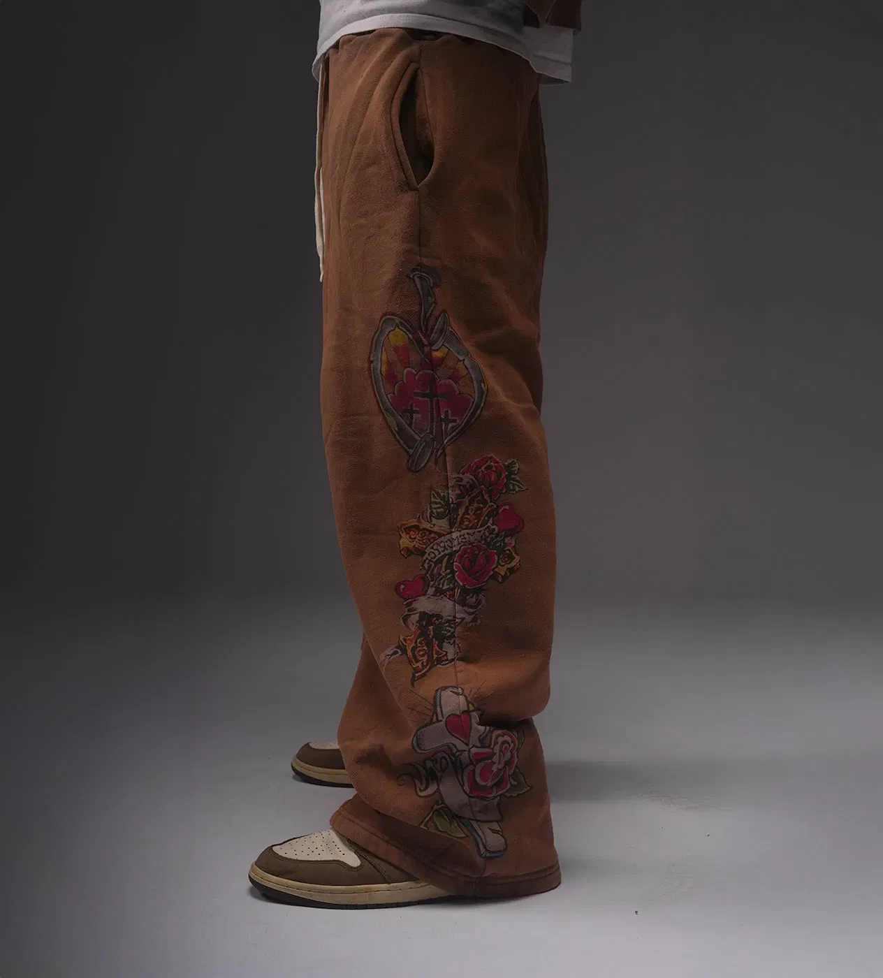 Righteous Risen King Sweatpants Brown
