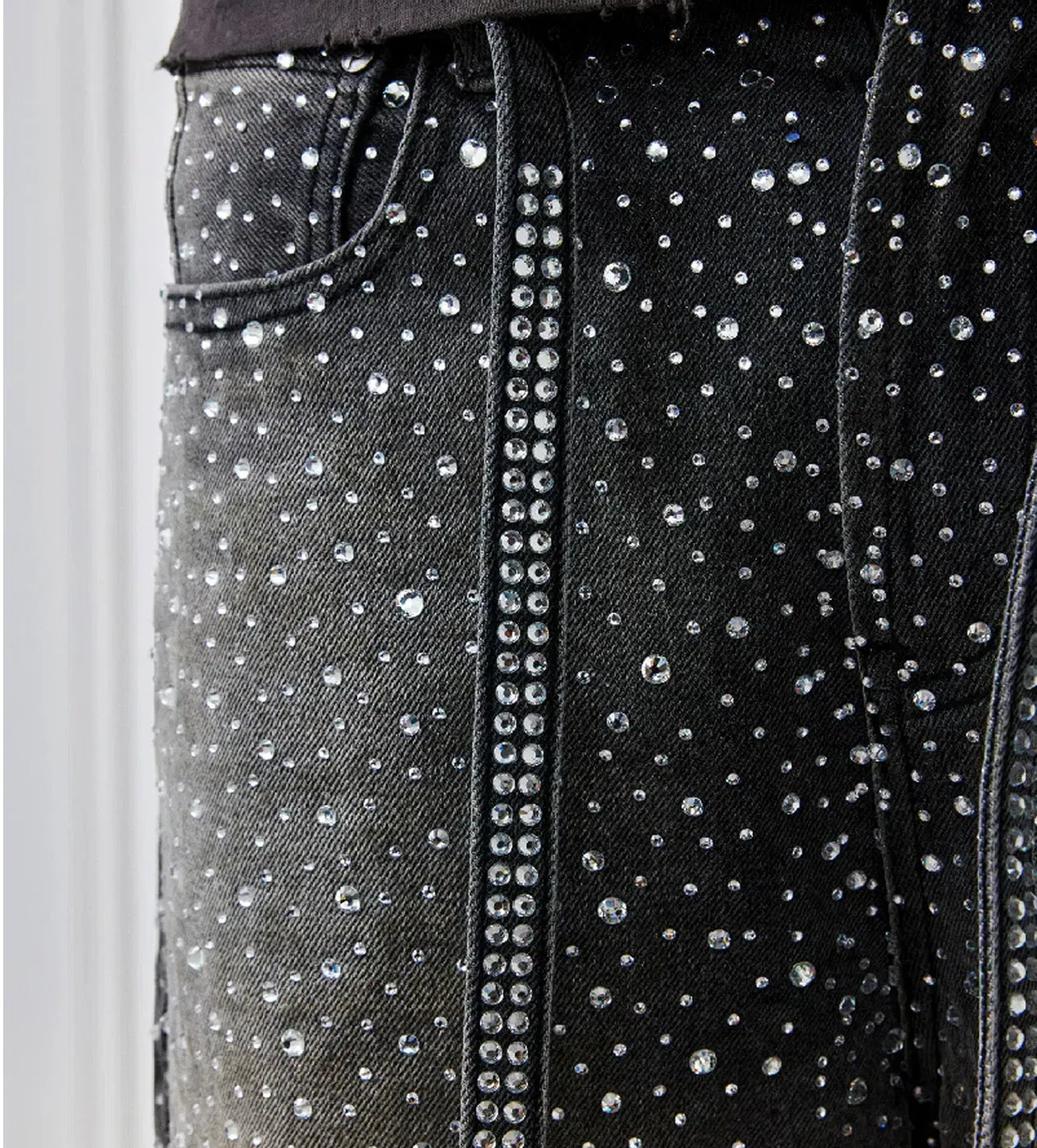 Birth of Royal Child 3D Printing Washed 20K Swarovski Diamond Boro Denim Pants Black