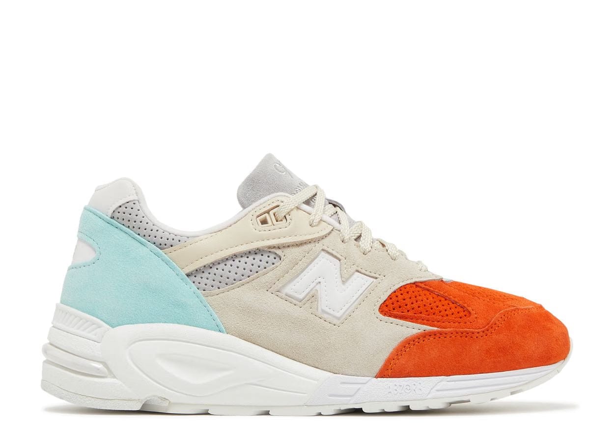 New Balance 990v2 Kith Cyclades (with Socks)