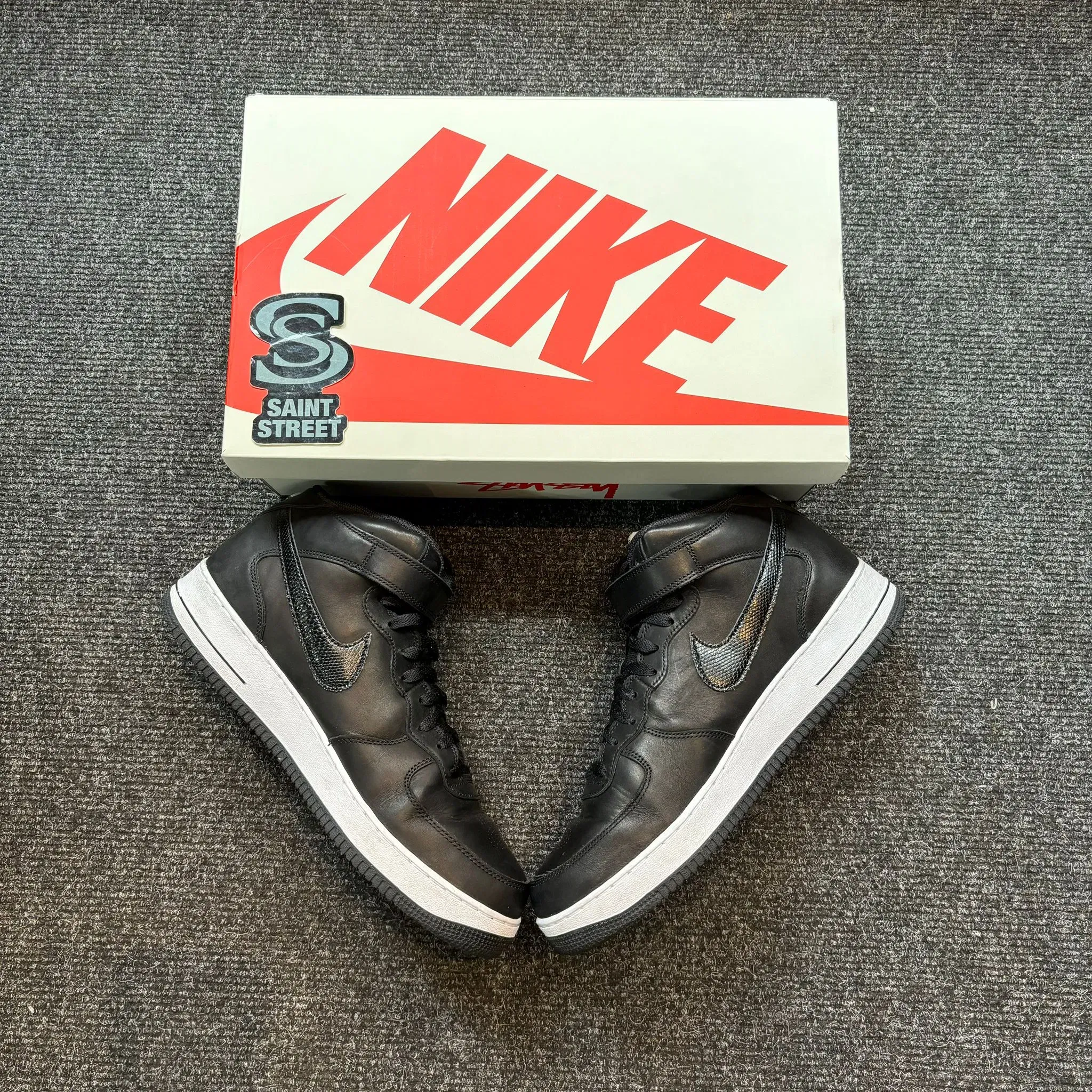 Nike X Stussy Air Force 1 Mid 'Black'