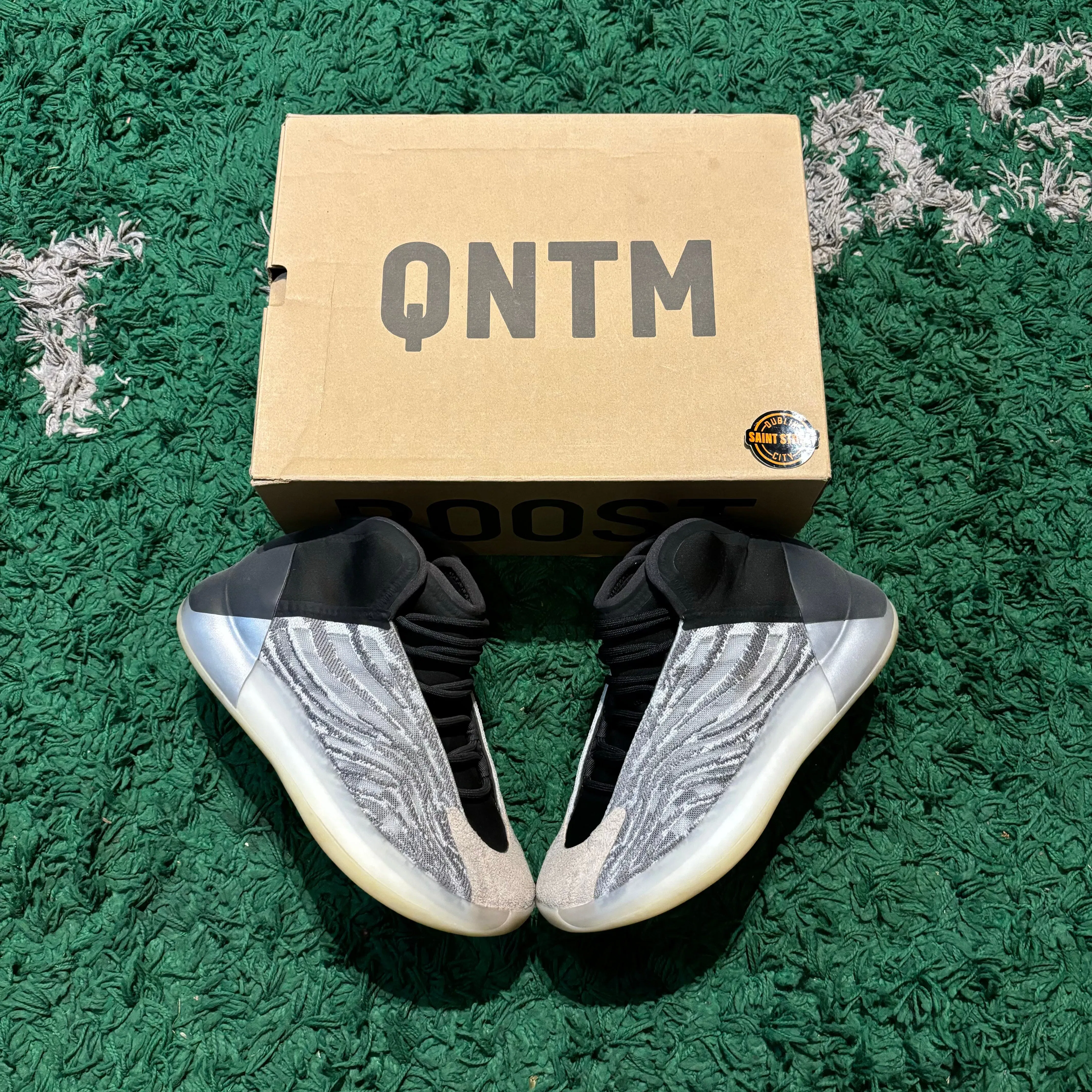 Yeezy Adidas X Yeezy QNTM 'Lifestyle'