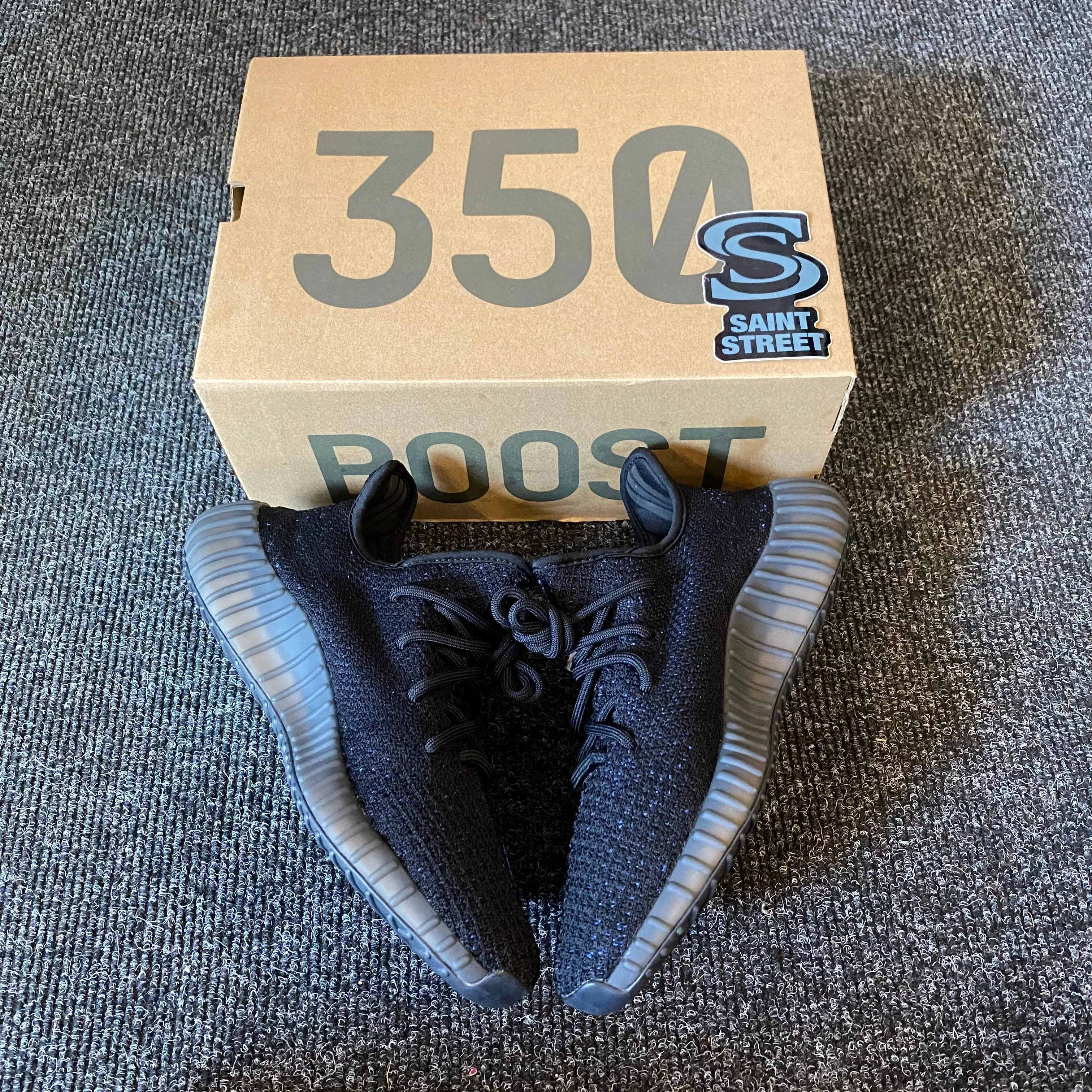 Yeezy 350 Adidas X Yeezy 350 'Dazzling Blue'
