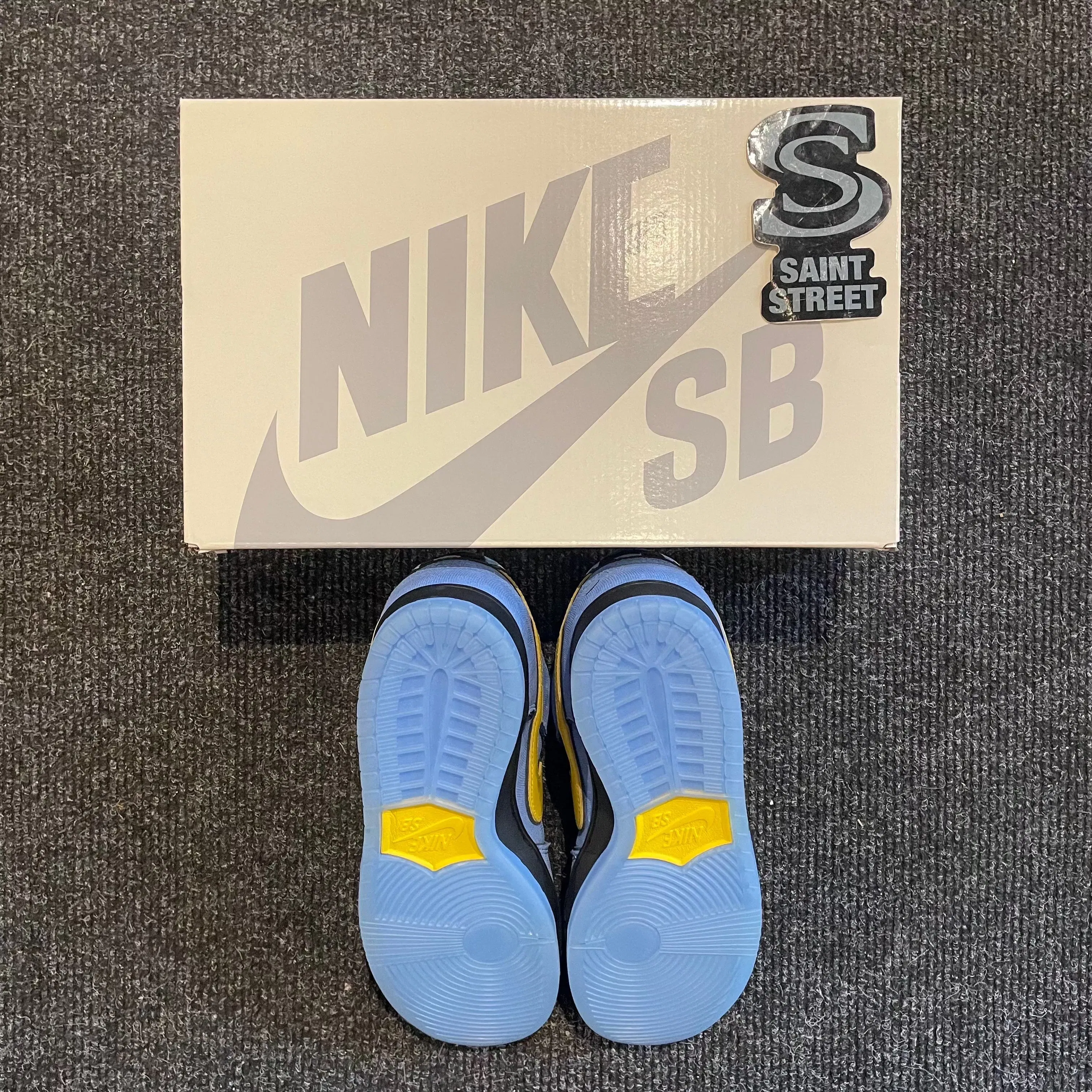Nike SB Dunk X The Powerpuff Girls 'Bubbles'